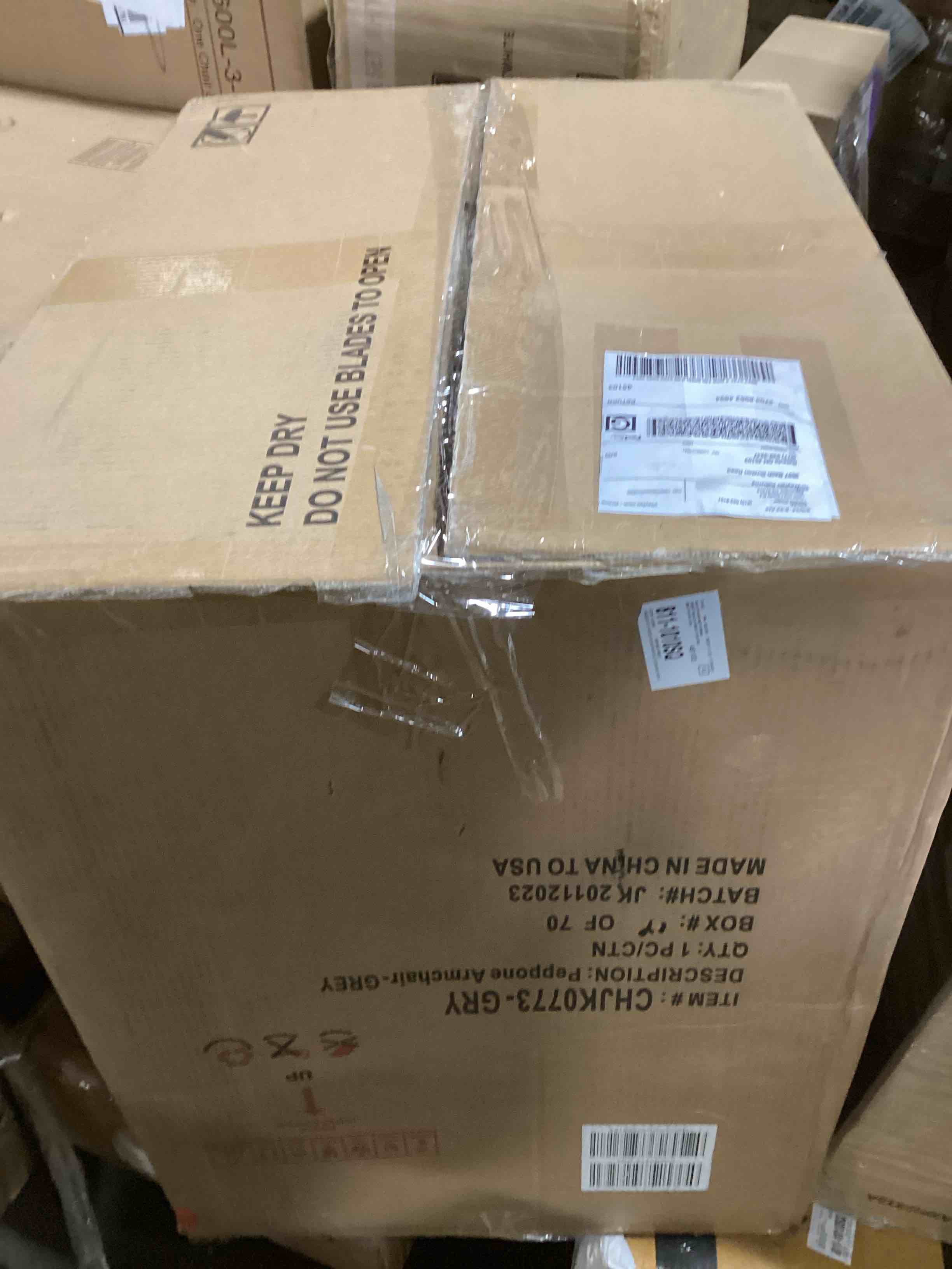 https://s3.amazonaws.com/lotting-images-prod/bidfta/BLU6061329_1708372559633.jpeg