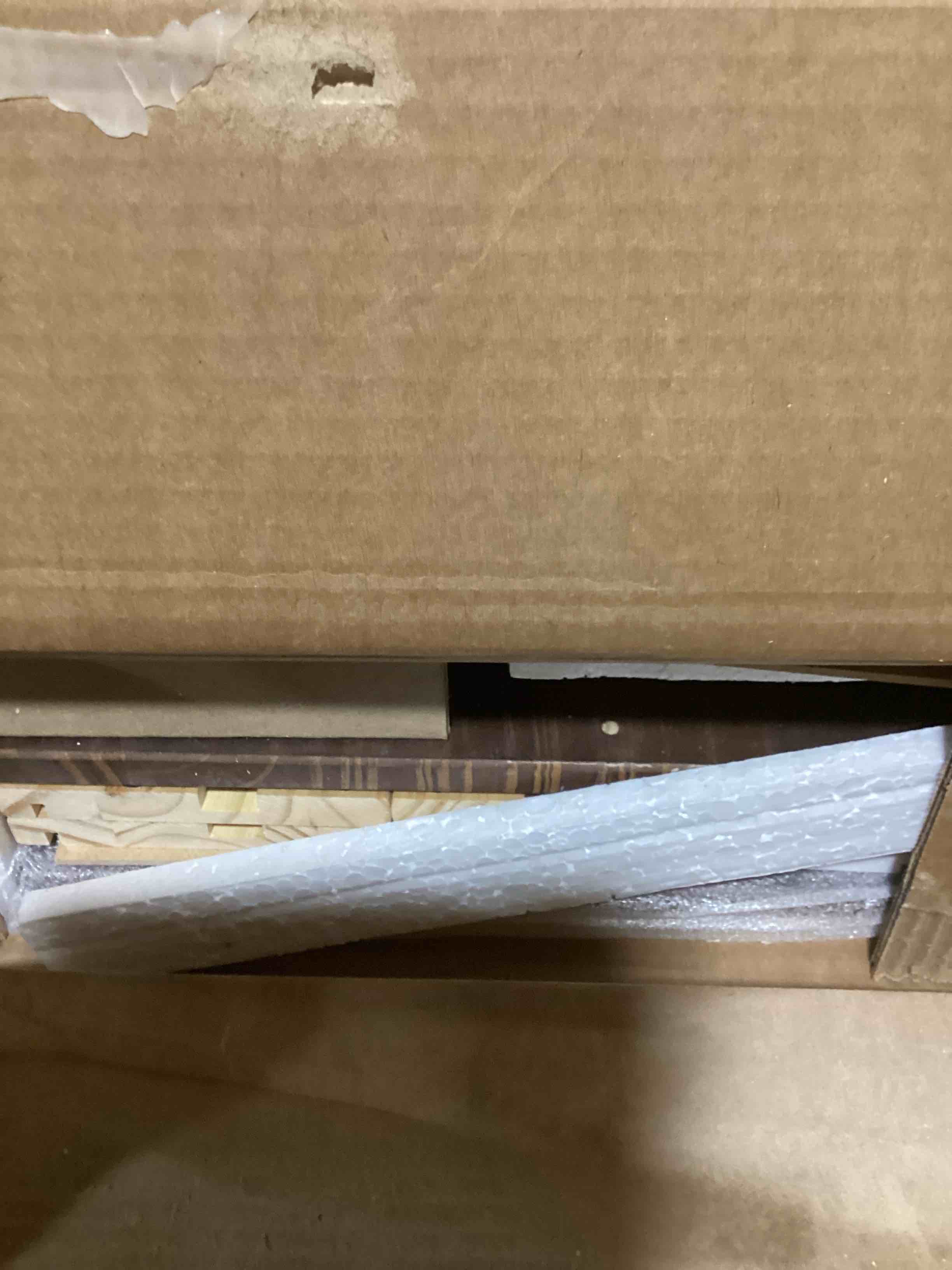 https://s3.amazonaws.com/lotting-images-prod/bidfta/BLU6061809_1709136545364.jpeg
