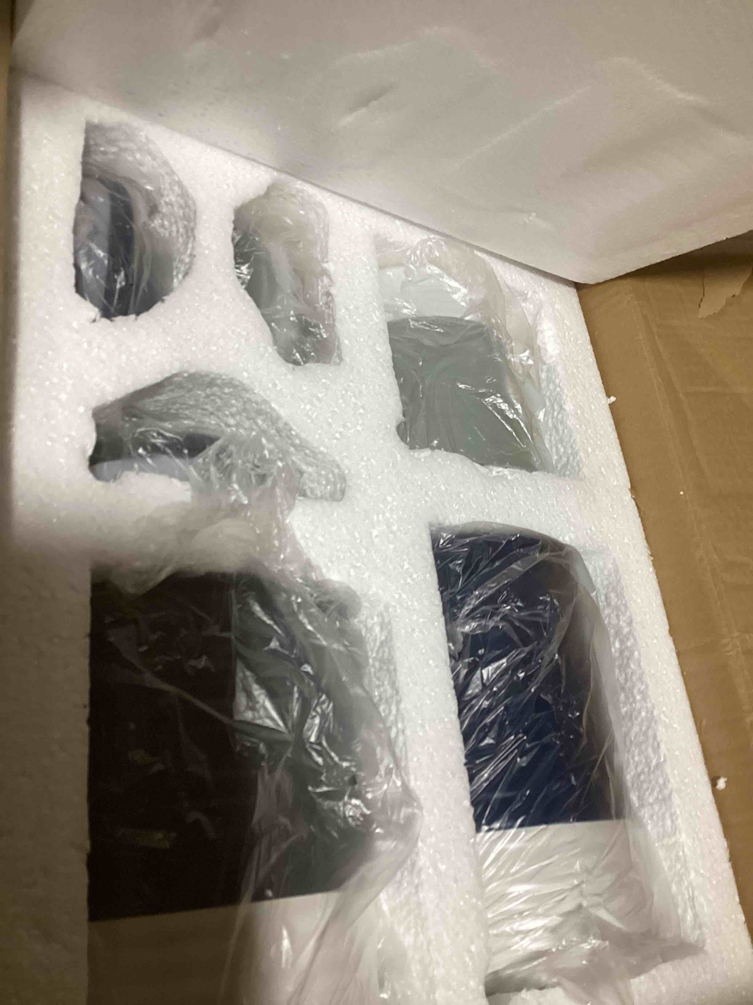 https://s3.amazonaws.com/lotting-images-prod/bidfta/BLU6061833_1709143939827.jpeg