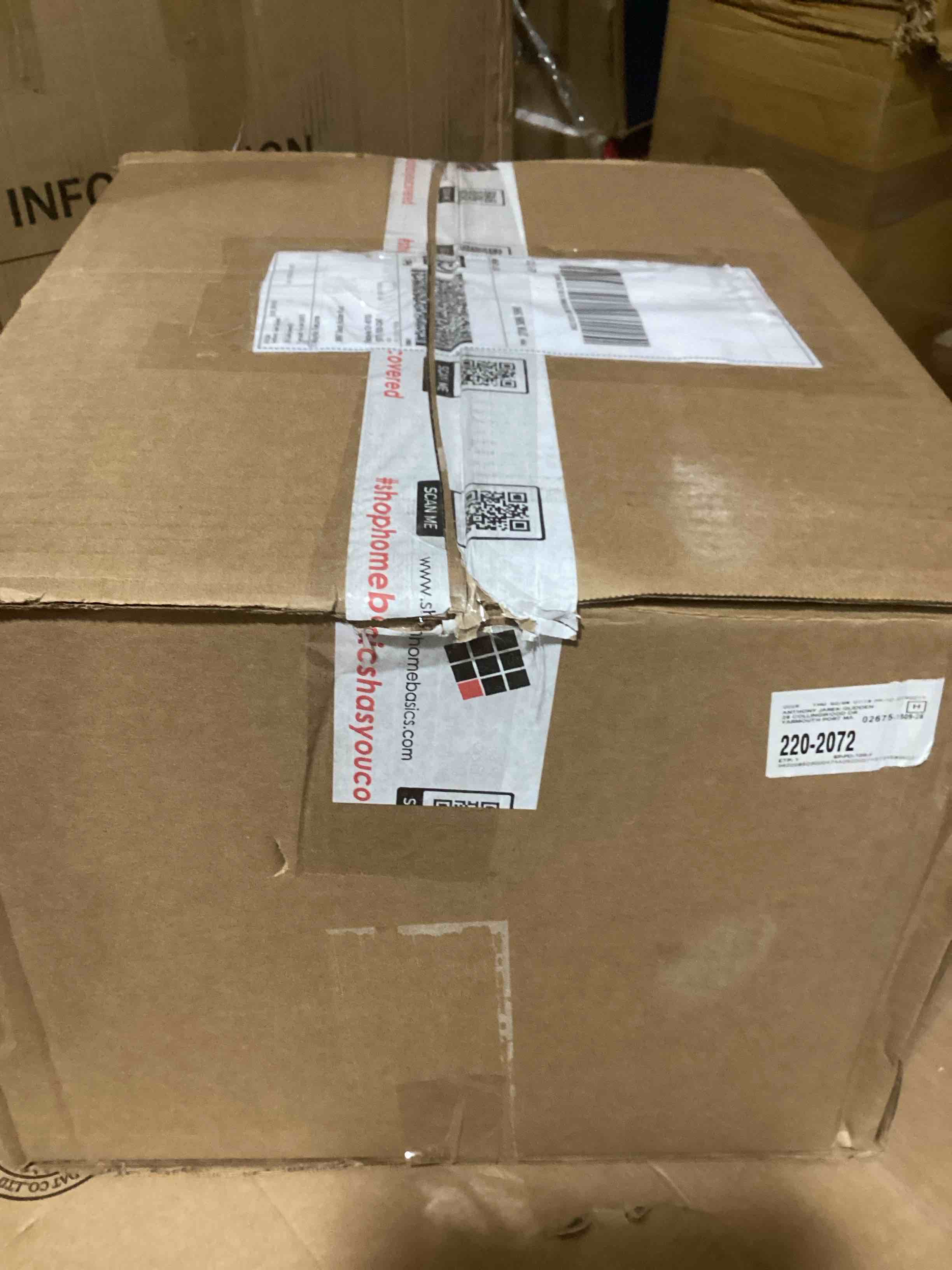 https://s3.amazonaws.com/lotting-images-prod/bidfta/BLU6061848_1709144929354.jpeg