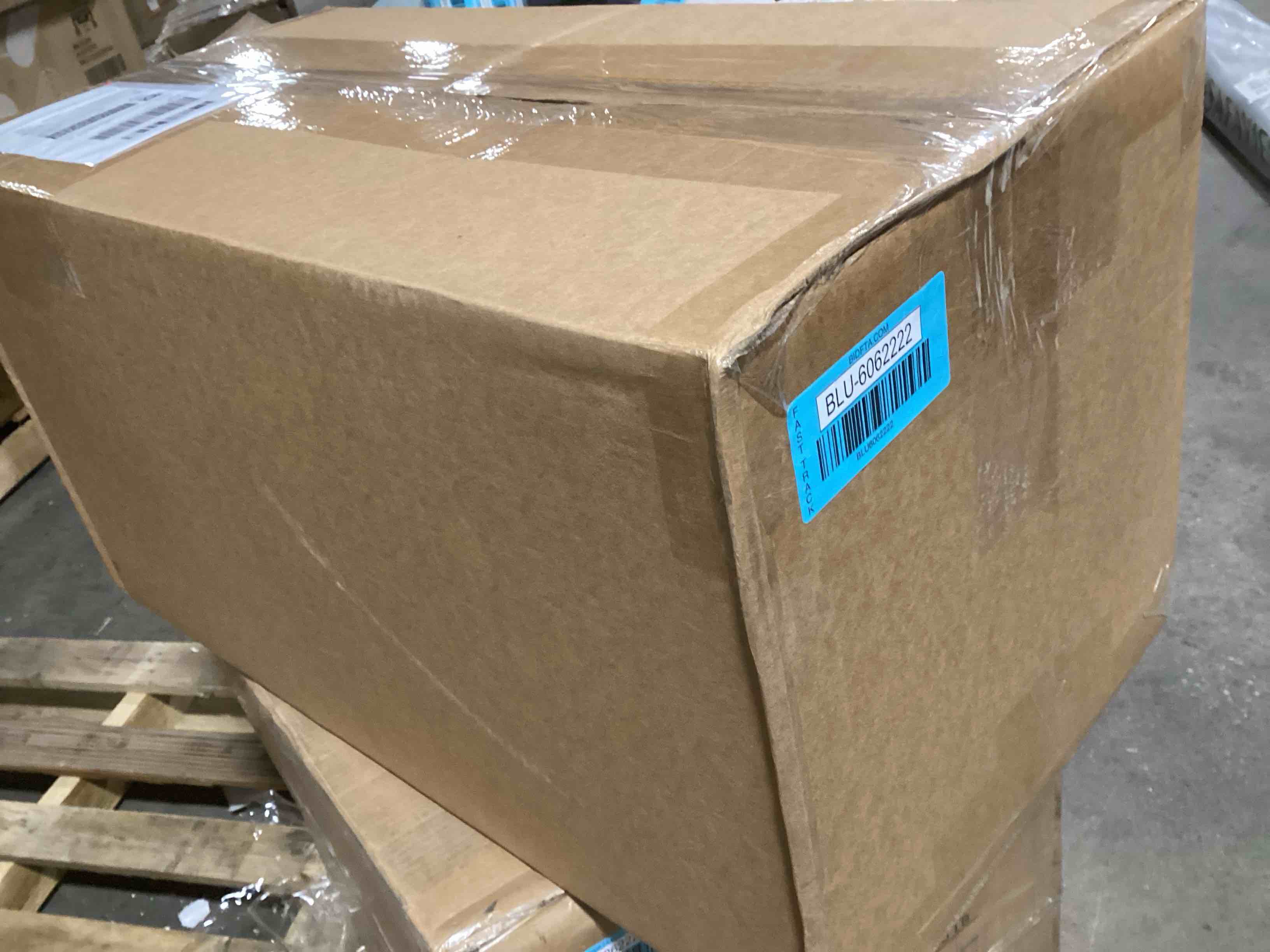 https://s3.amazonaws.com/lotting-images-prod/bidfta/BLU6062222_1707766327113.jpeg