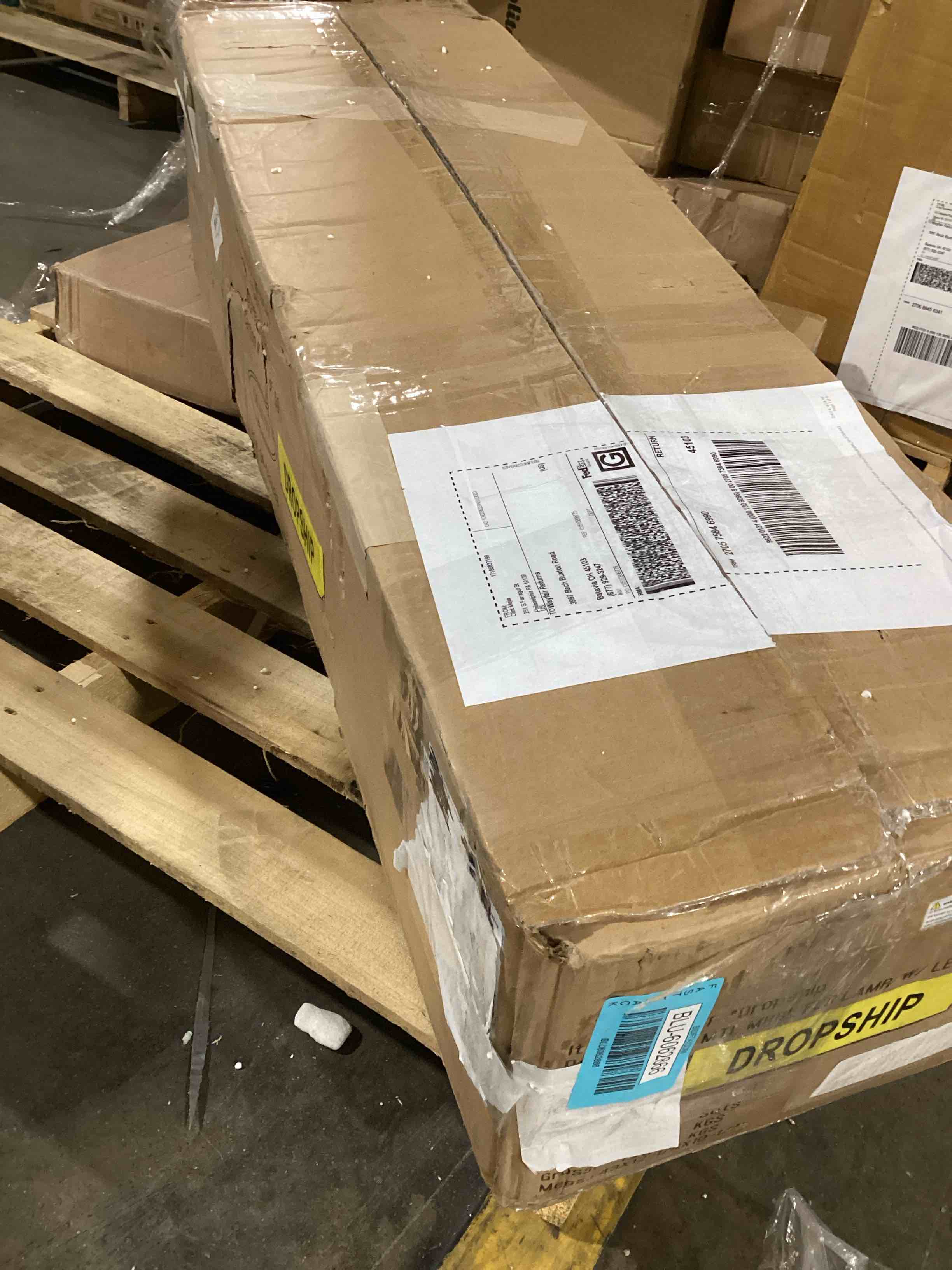 https://s3.amazonaws.com/lotting-images-prod/bidfta/BLU6062866_1708608421629.jpeg