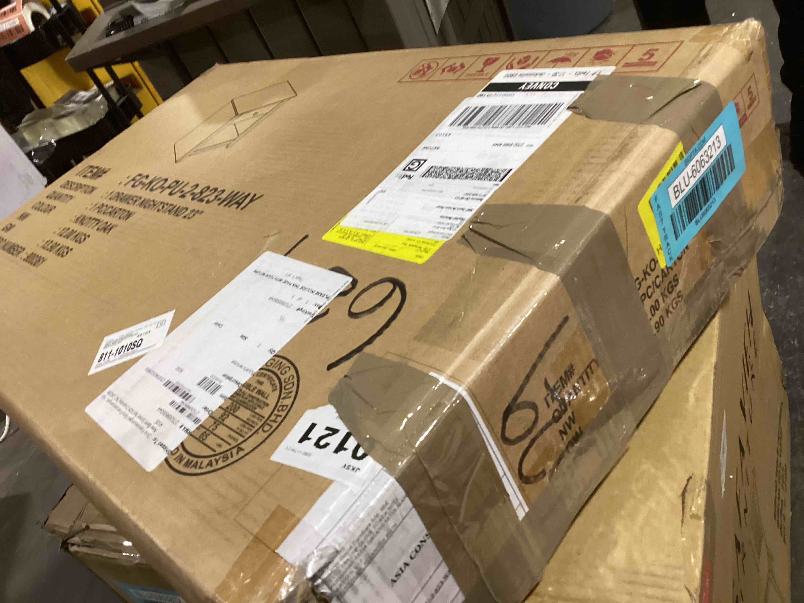 https://s3.amazonaws.com/lotting-images-prod/bidfta/BLU6063213_1708976493408.jpeg
