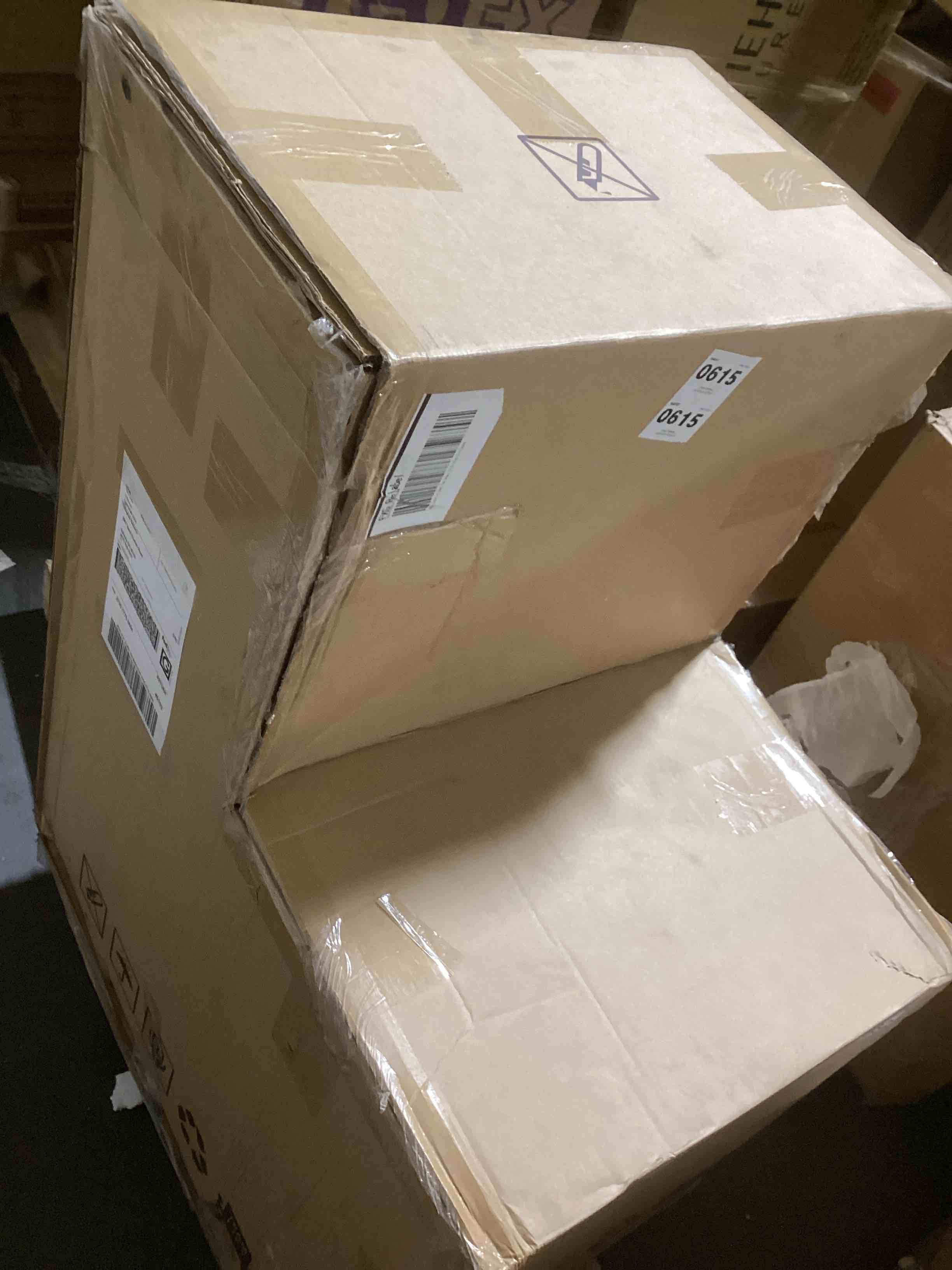 https://s3.amazonaws.com/lotting-images-prod/bidfta/BLU6064236_1708971685153.jpeg