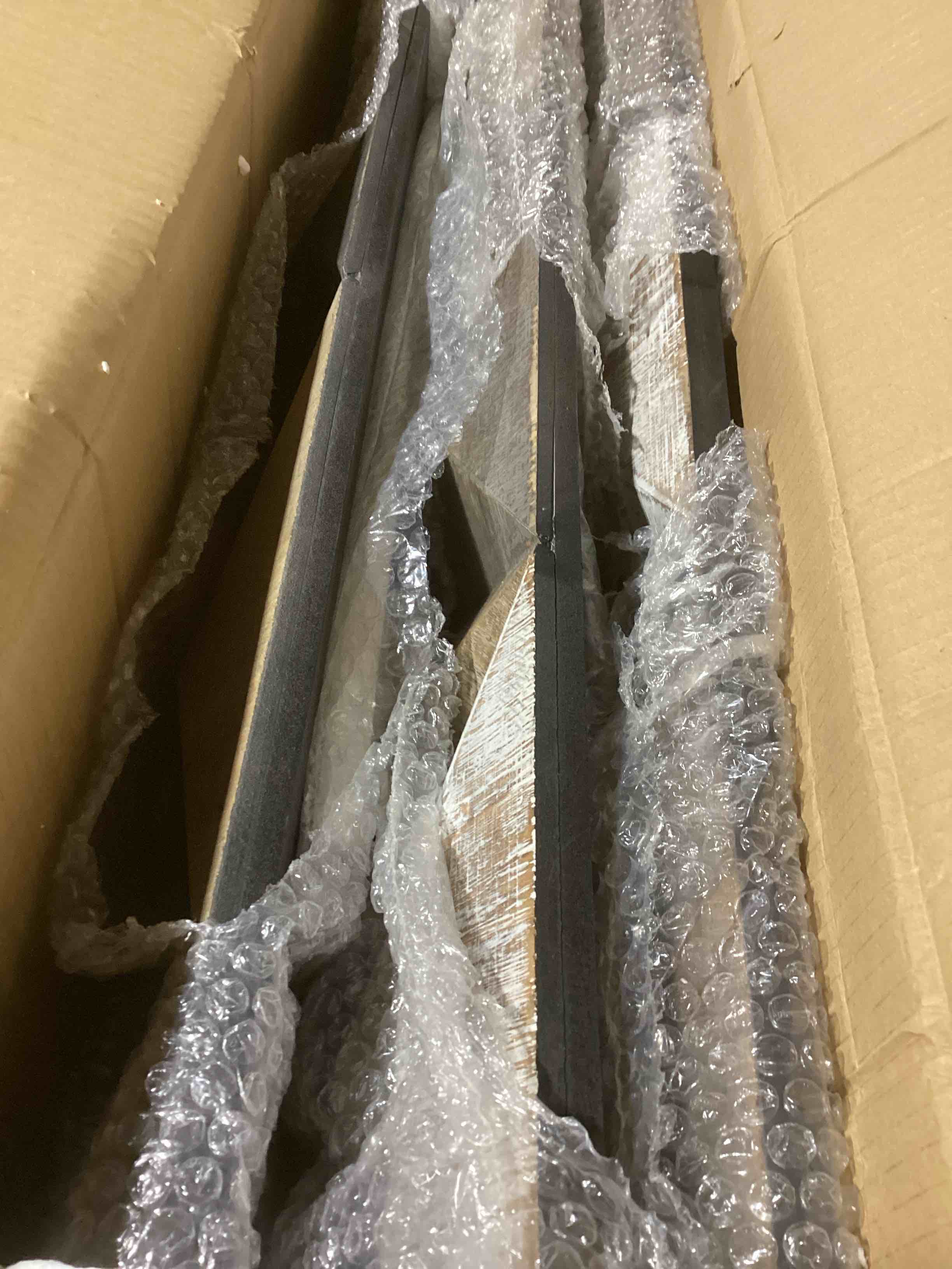 https://s3.amazonaws.com/lotting-images-prod/bidfta/BLU6064262_1708978824336.jpeg