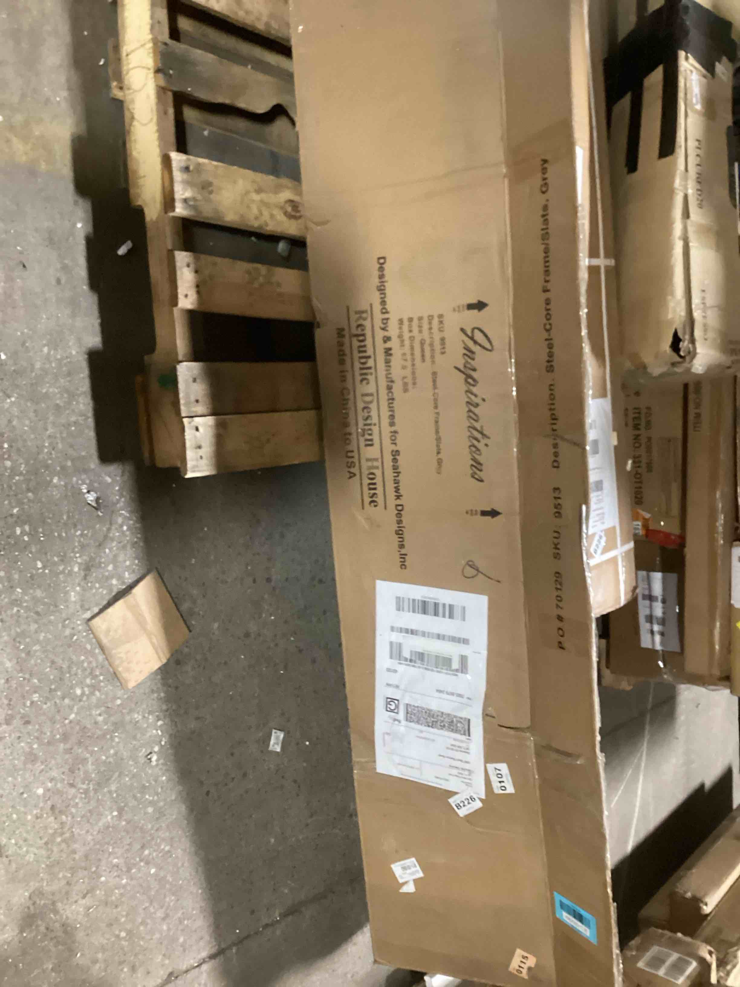 https://s3.amazonaws.com/lotting-images-prod/bidfta/BLU6064964_1706802945511.jpeg