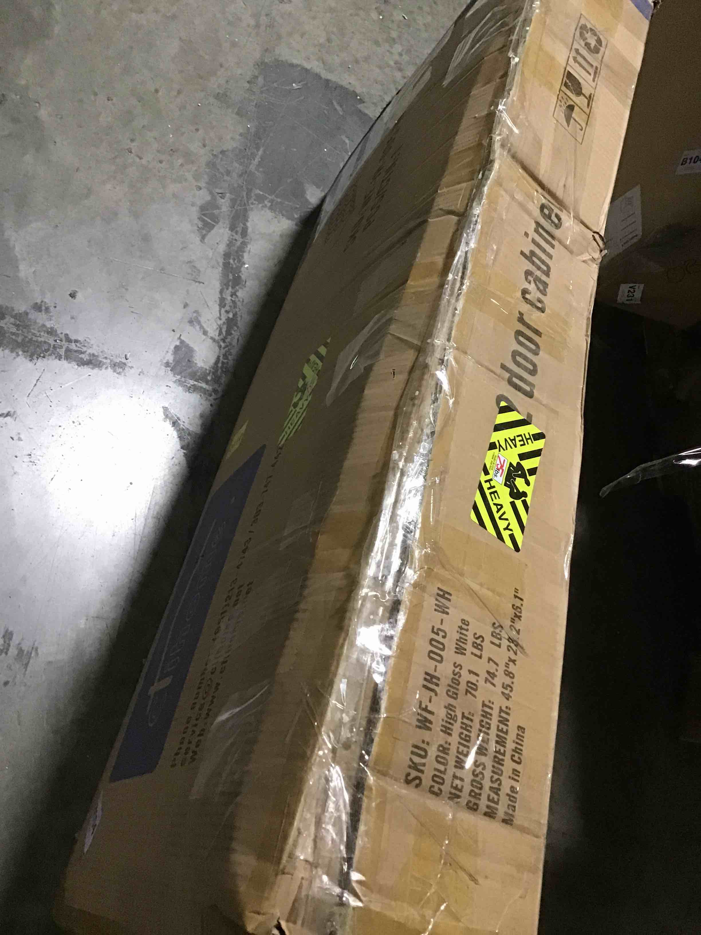 https://s3.amazonaws.com/lotting-images-prod/bidfta/BLU6065215_1708627528329.jpeg