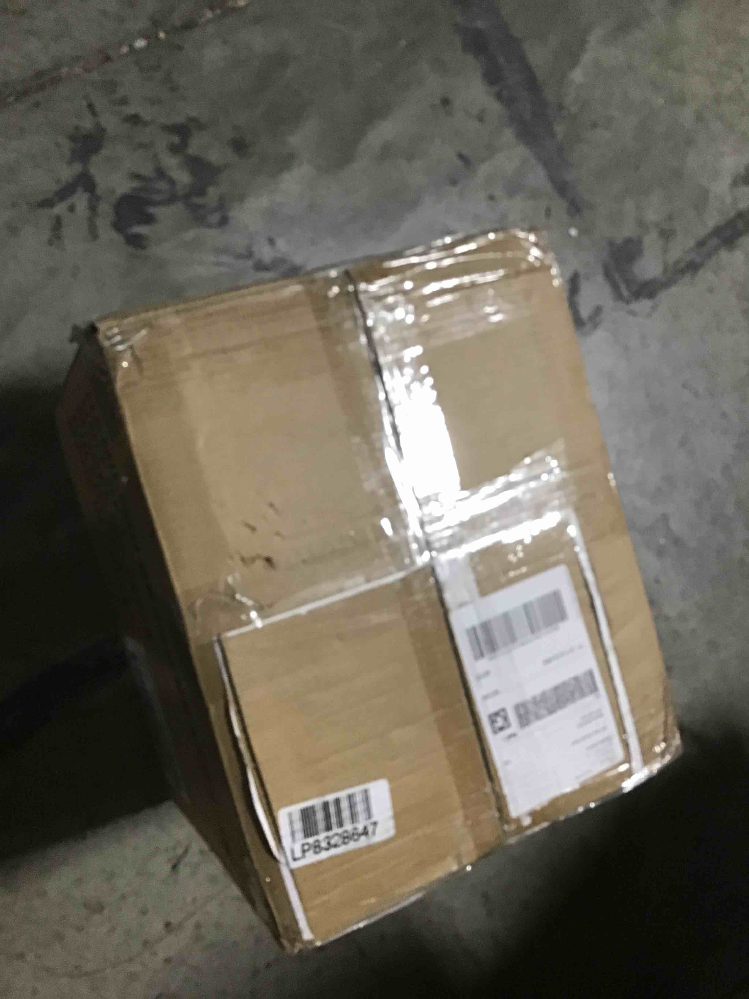 https://s3.amazonaws.com/lotting-images-prod/bidfta/BLU6065220_1708628106199.jpeg