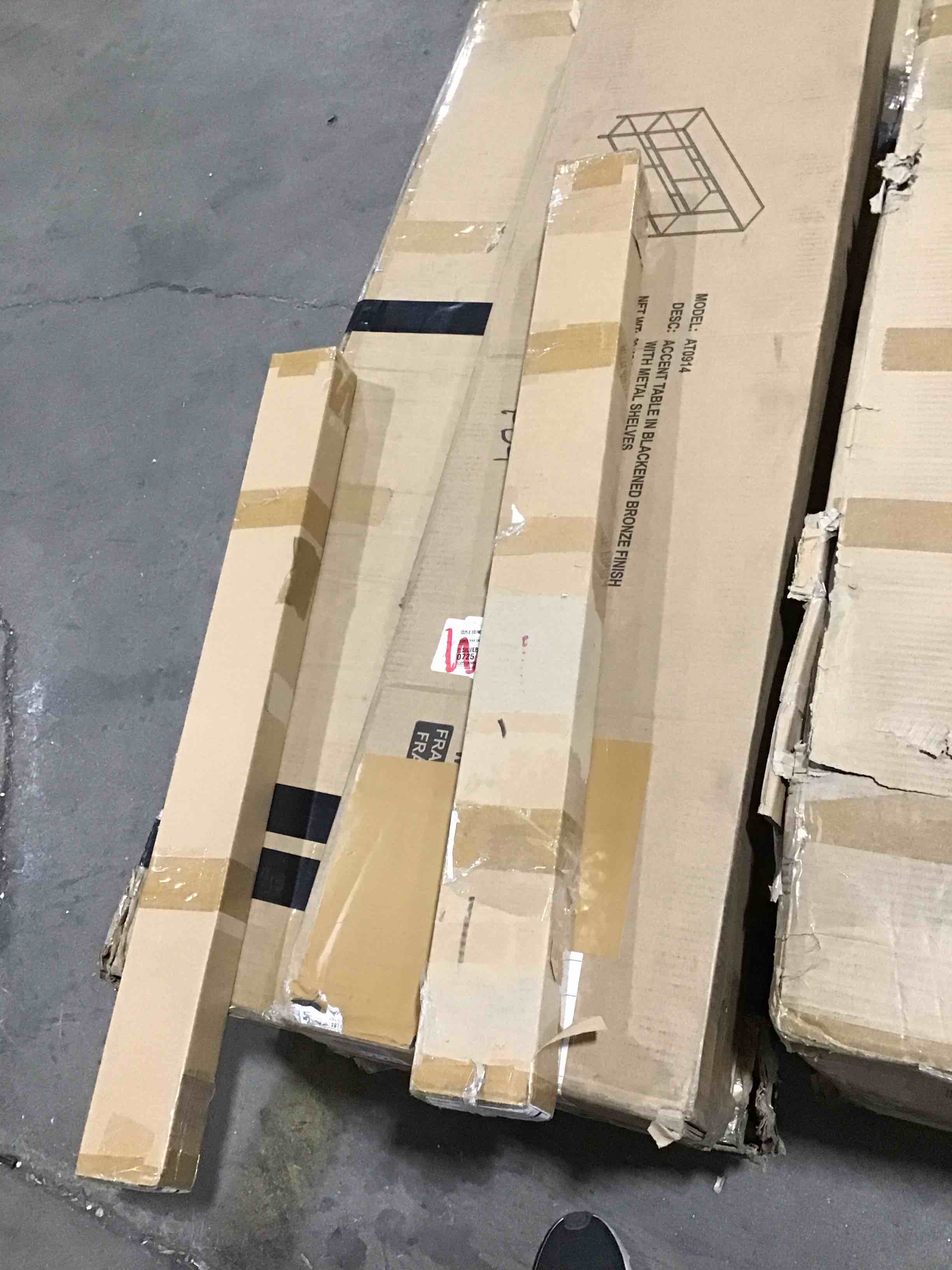 https://s3.amazonaws.com/lotting-images-prod/bidfta/BLU6066522_1707313733794.jpeg