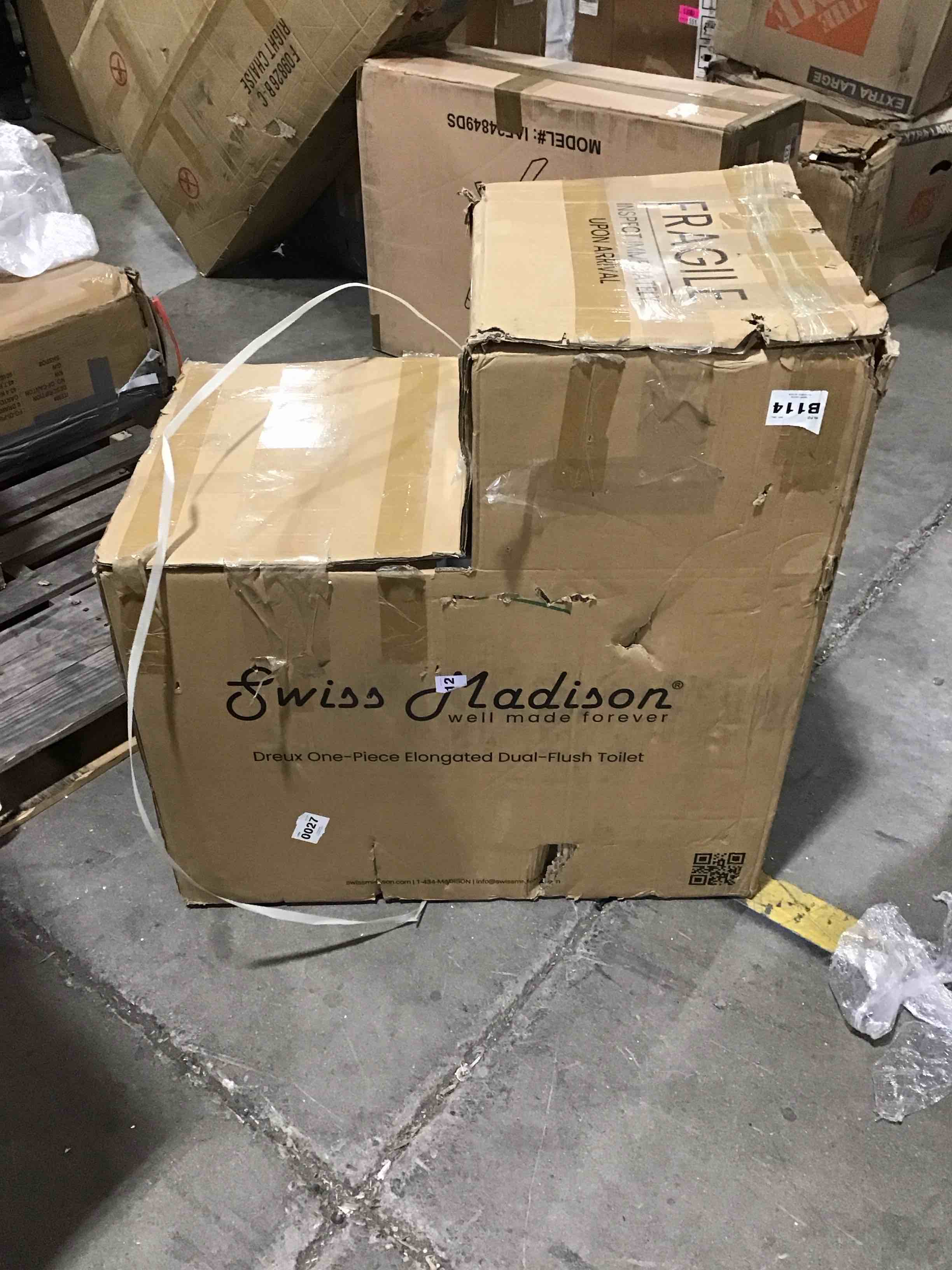 https://s3.amazonaws.com/lotting-images-prod/bidfta/BLU6066574_1707322179762.jpeg