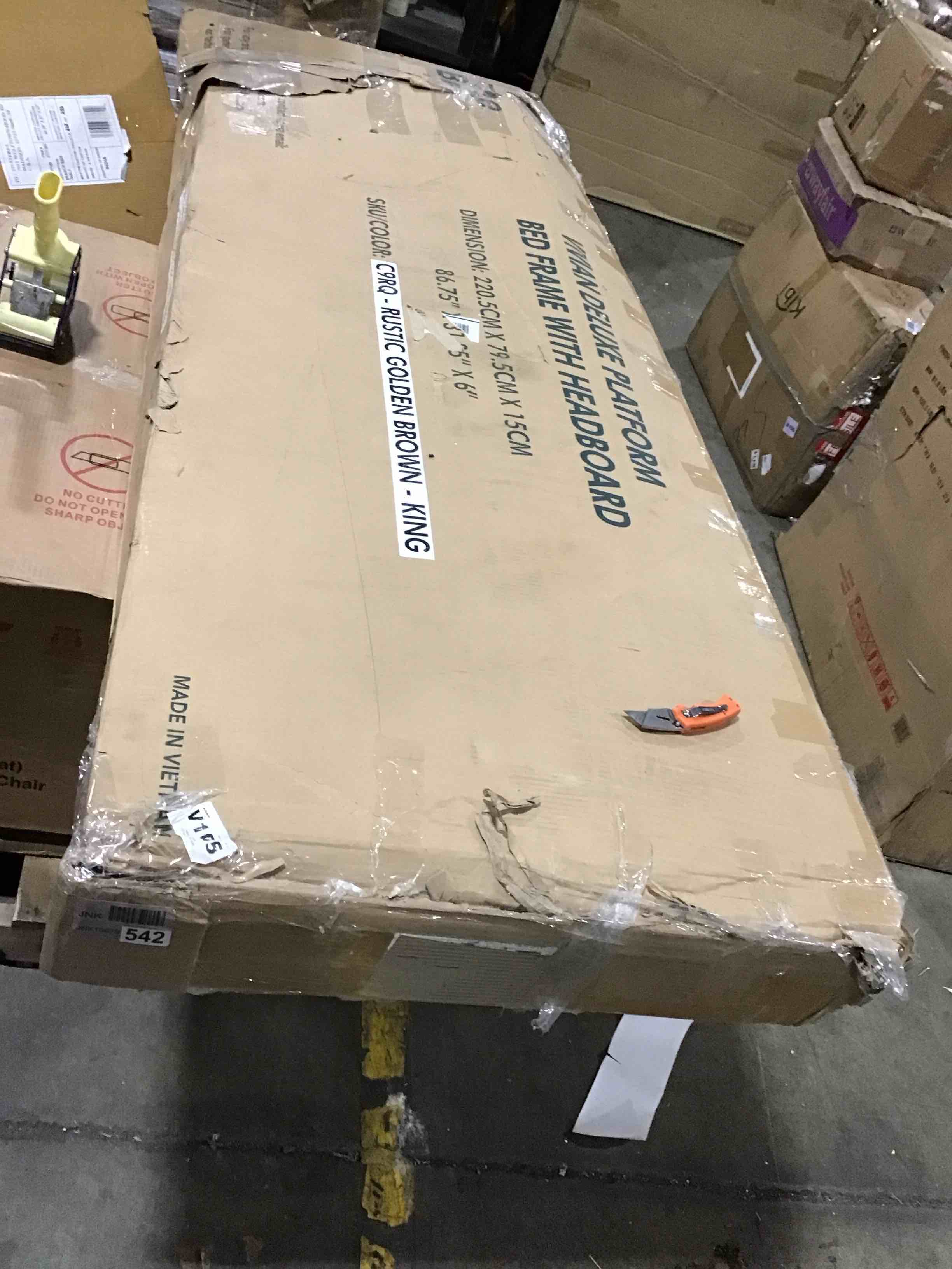 https://s3.amazonaws.com/lotting-images-prod/bidfta/BLU6066675_1707397564530.jpeg