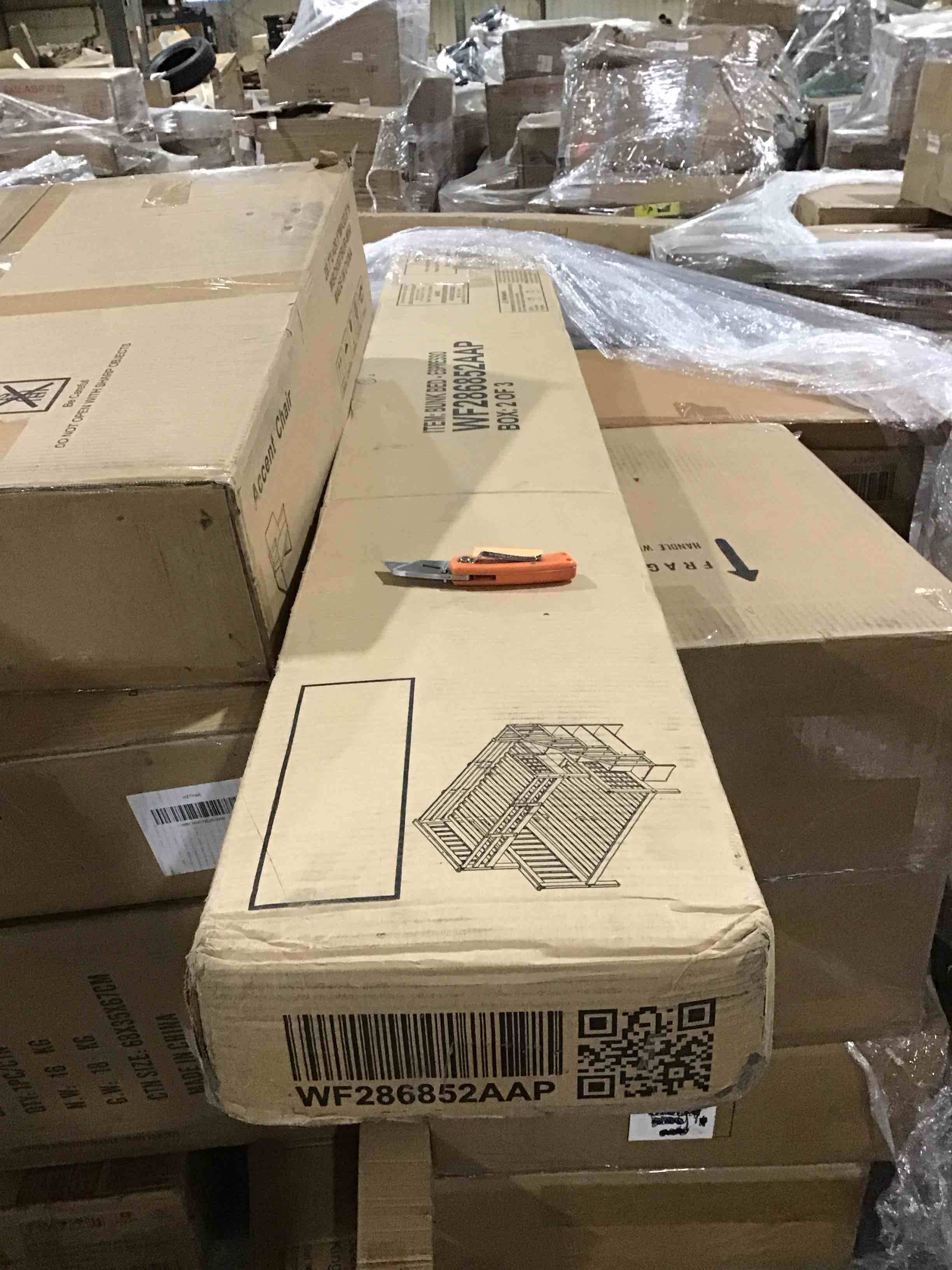 https://s3.amazonaws.com/lotting-images-prod/bidfta/BLU6066998_1707743853113.jpeg