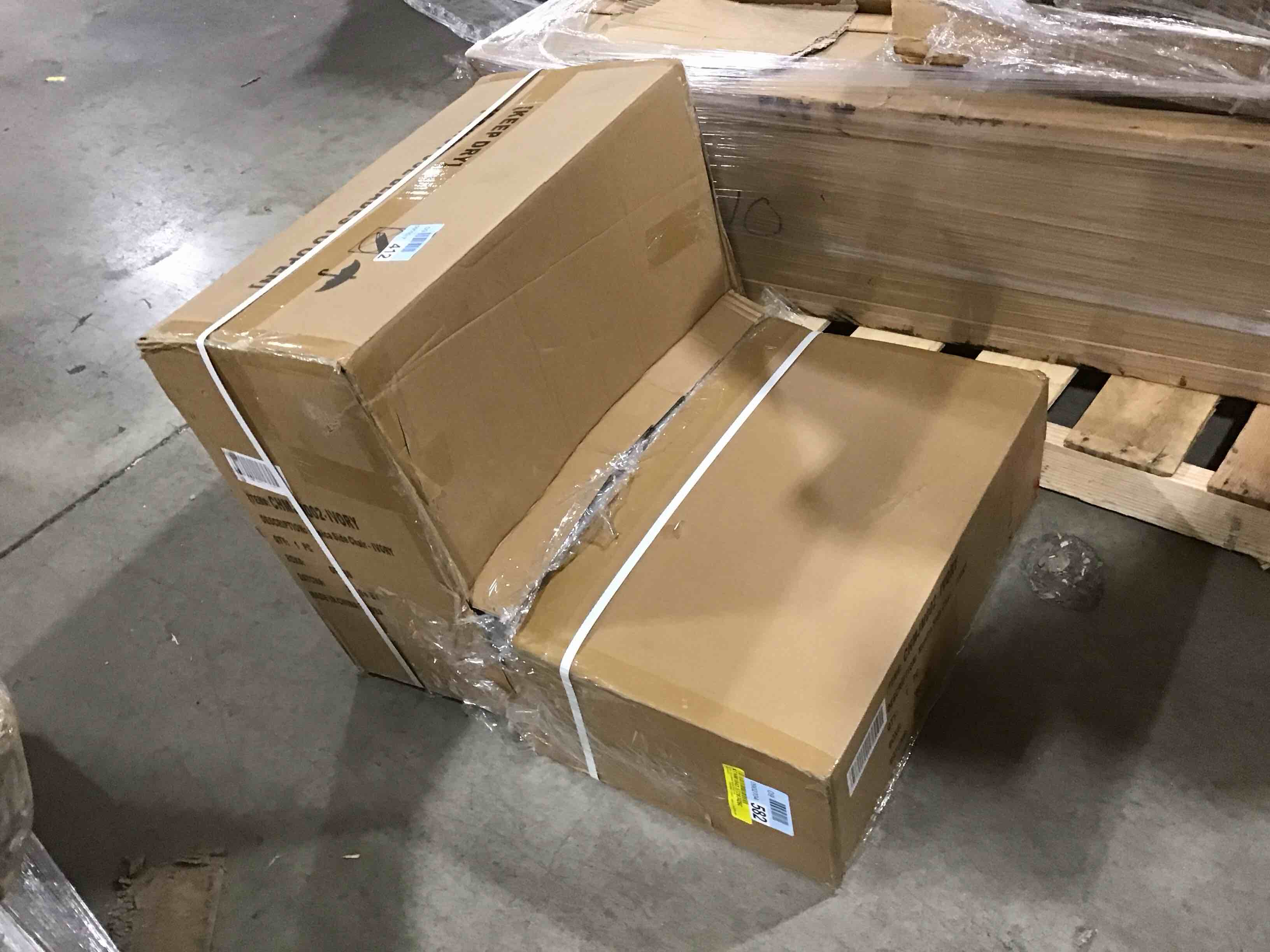 https://s3.amazonaws.com/lotting-images-prod/bidfta/BLU6067001_1707744278874.jpeg