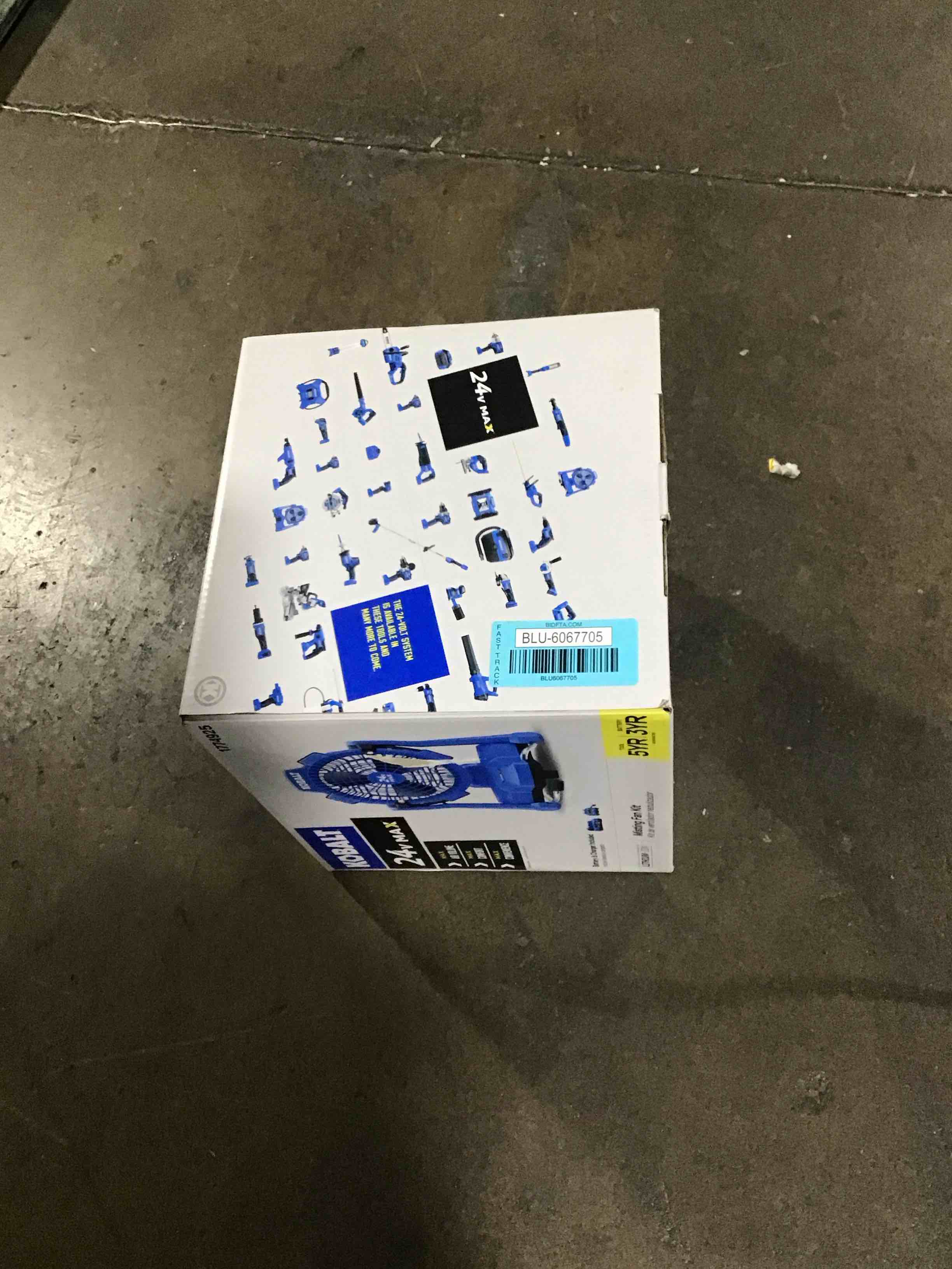 https://s3.amazonaws.com/lotting-images-prod/bidfta/BLU6067705_1730123461176.jpeg