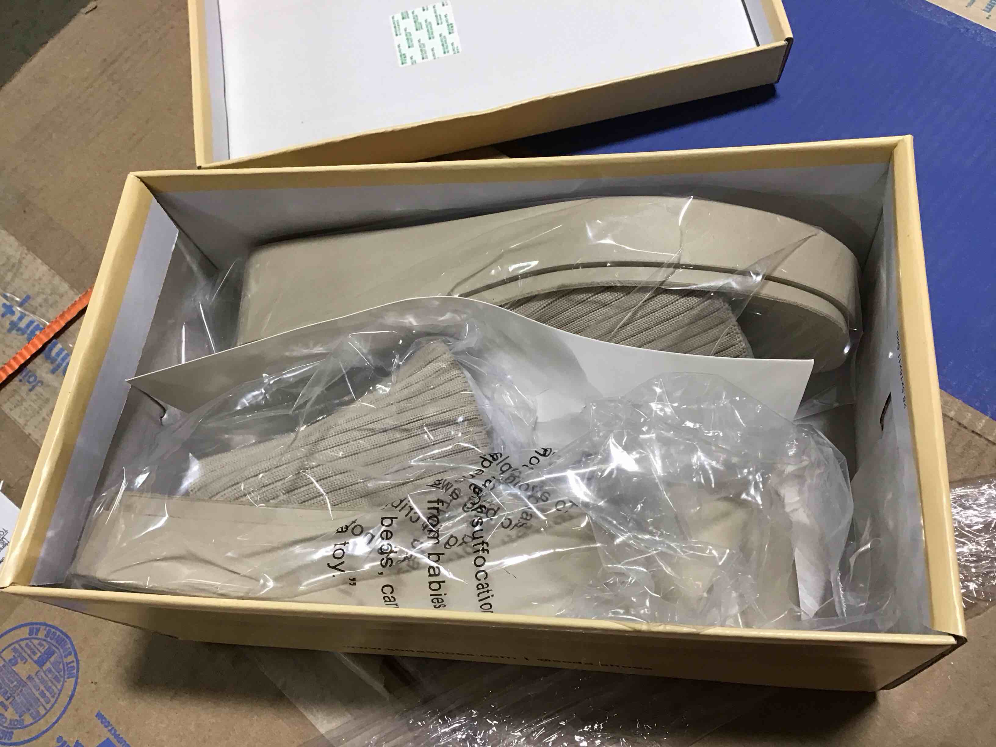 https://s3.amazonaws.com/lotting-images-prod/bidfta/BLU6067815_1708026197313.jpeg