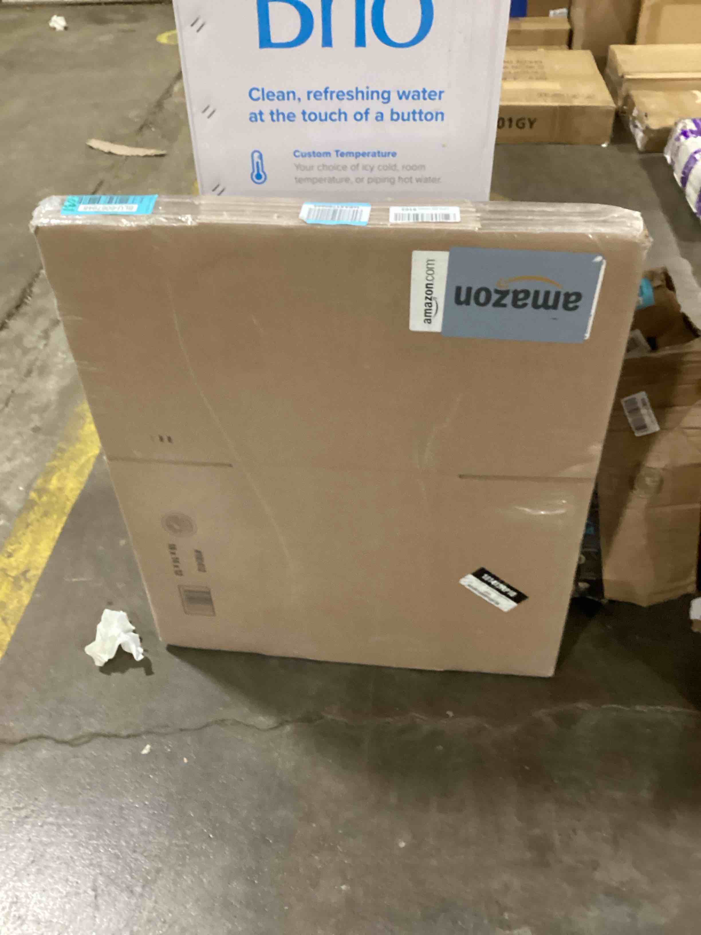 https://s3.amazonaws.com/lotting-images-prod/bidfta/BLU6067948_1709739671787.jpeg