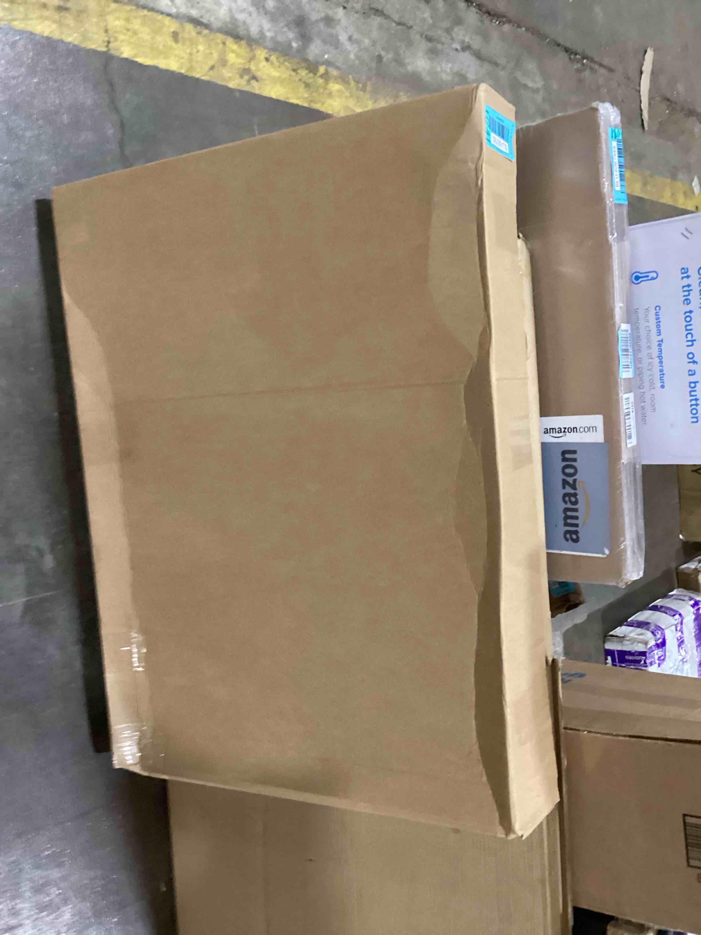 https://s3.amazonaws.com/lotting-images-prod/bidfta/BLU6067950_1709739327106.jpeg