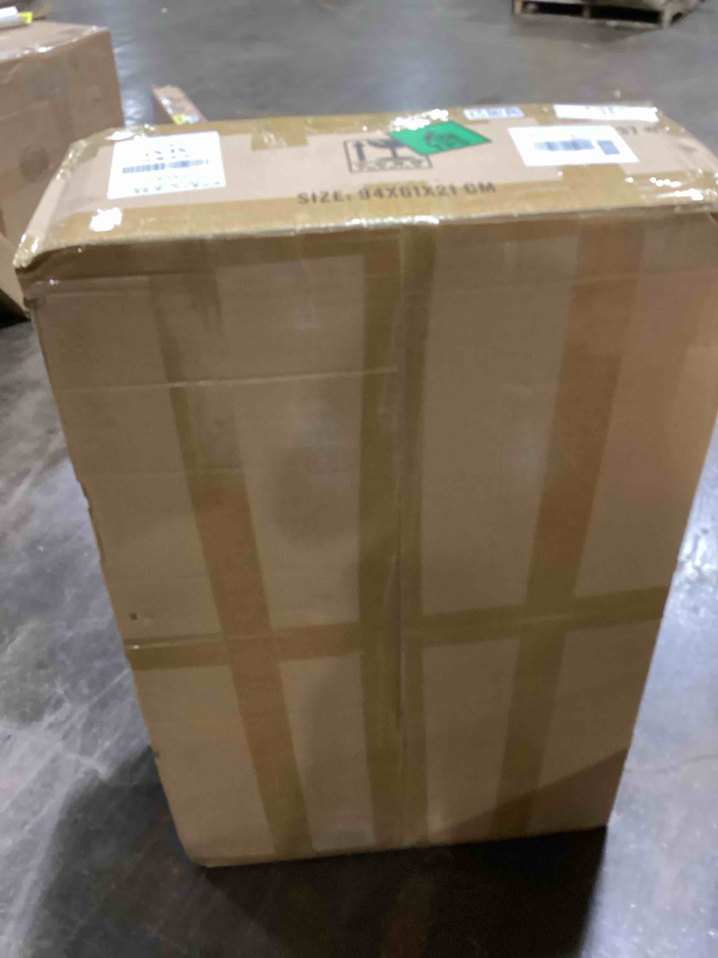https://s3.amazonaws.com/lotting-images-prod/bidfta/BLU6068901_1713364168640.jpeg