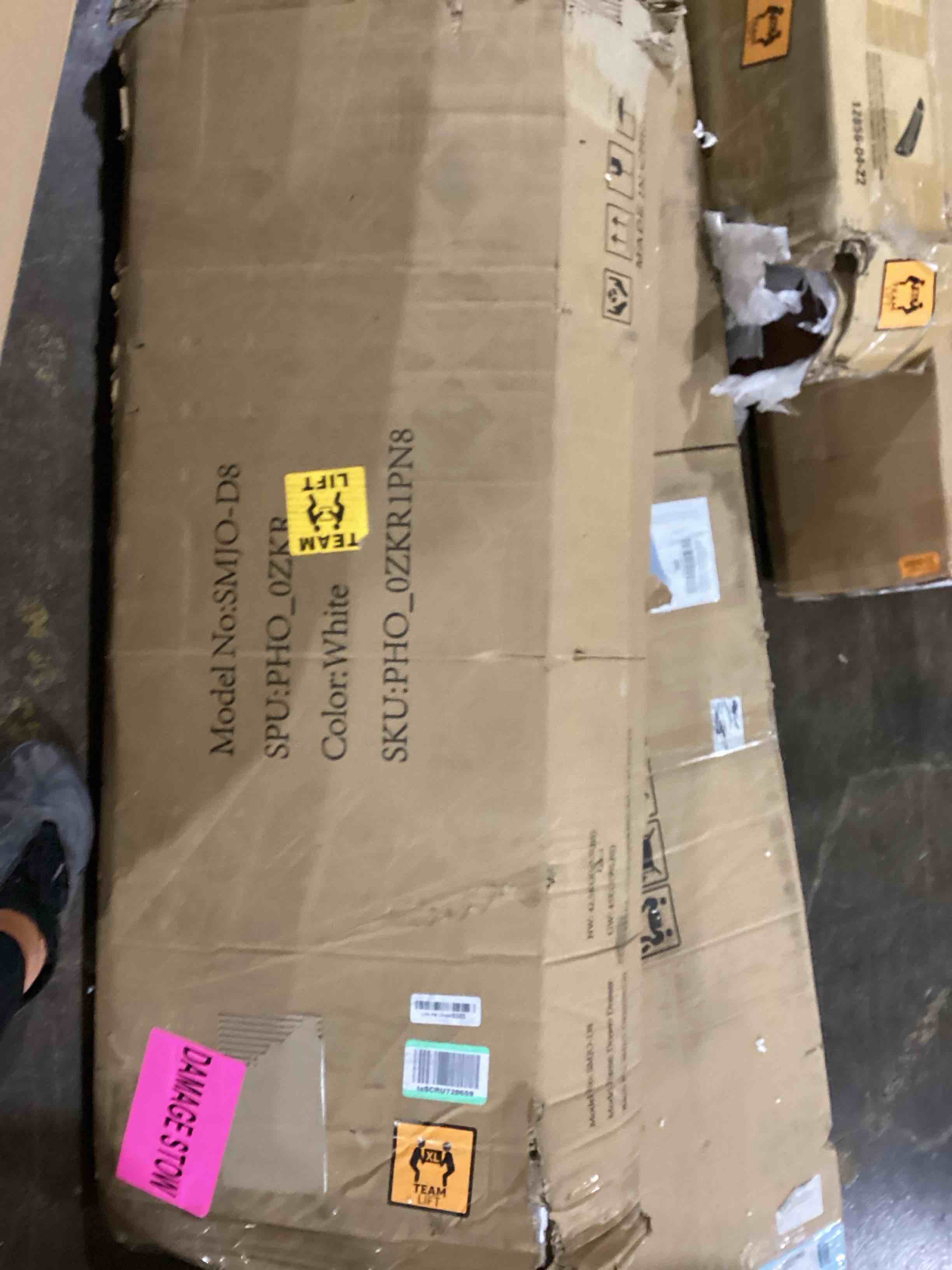 https://s3.amazonaws.com/lotting-images-prod/bidfta/BLU6068918_1713369413864.jpeg