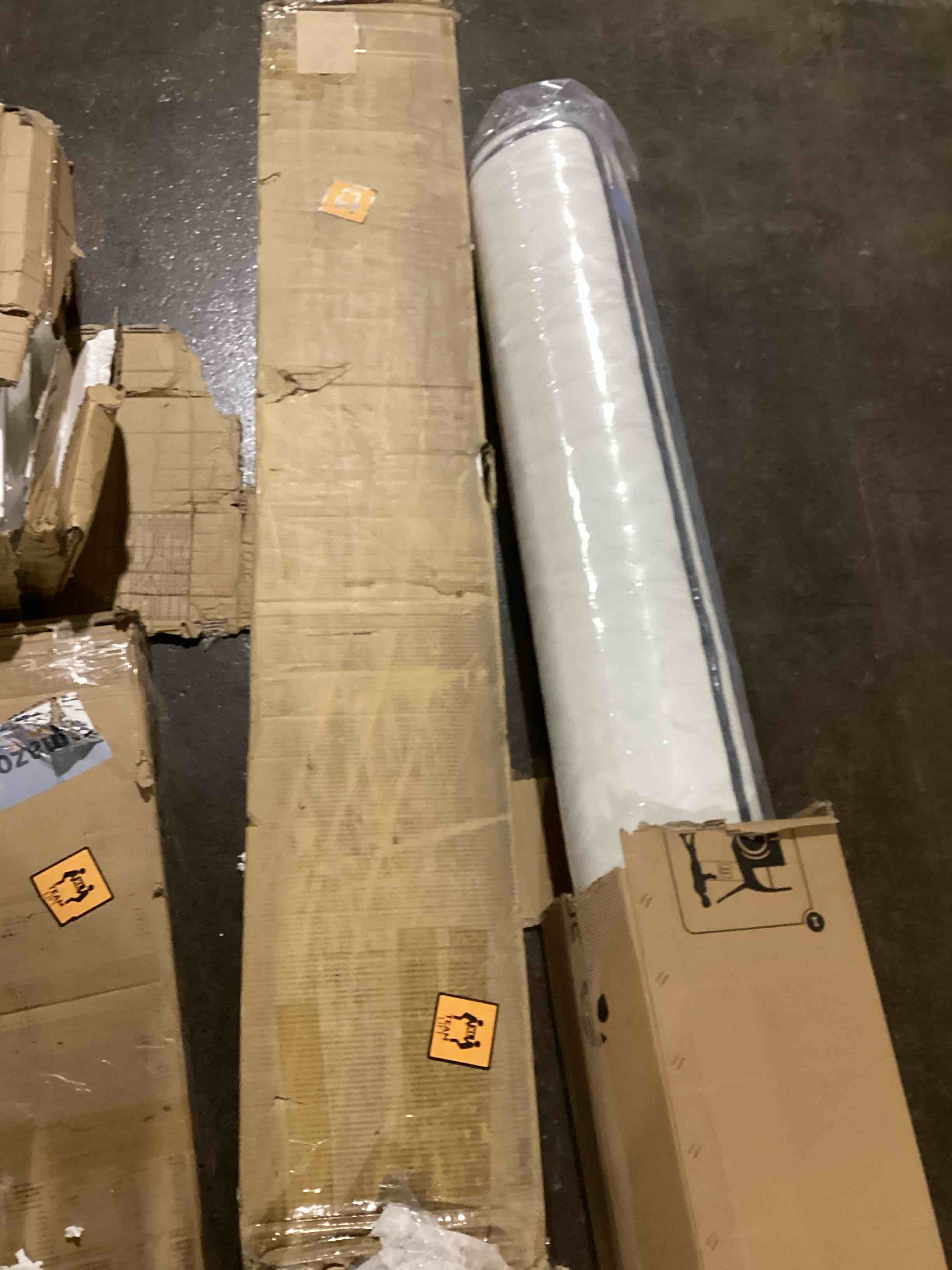 https://s3.amazonaws.com/lotting-images-prod/bidfta/BLU6068920_1713372341396.jpeg