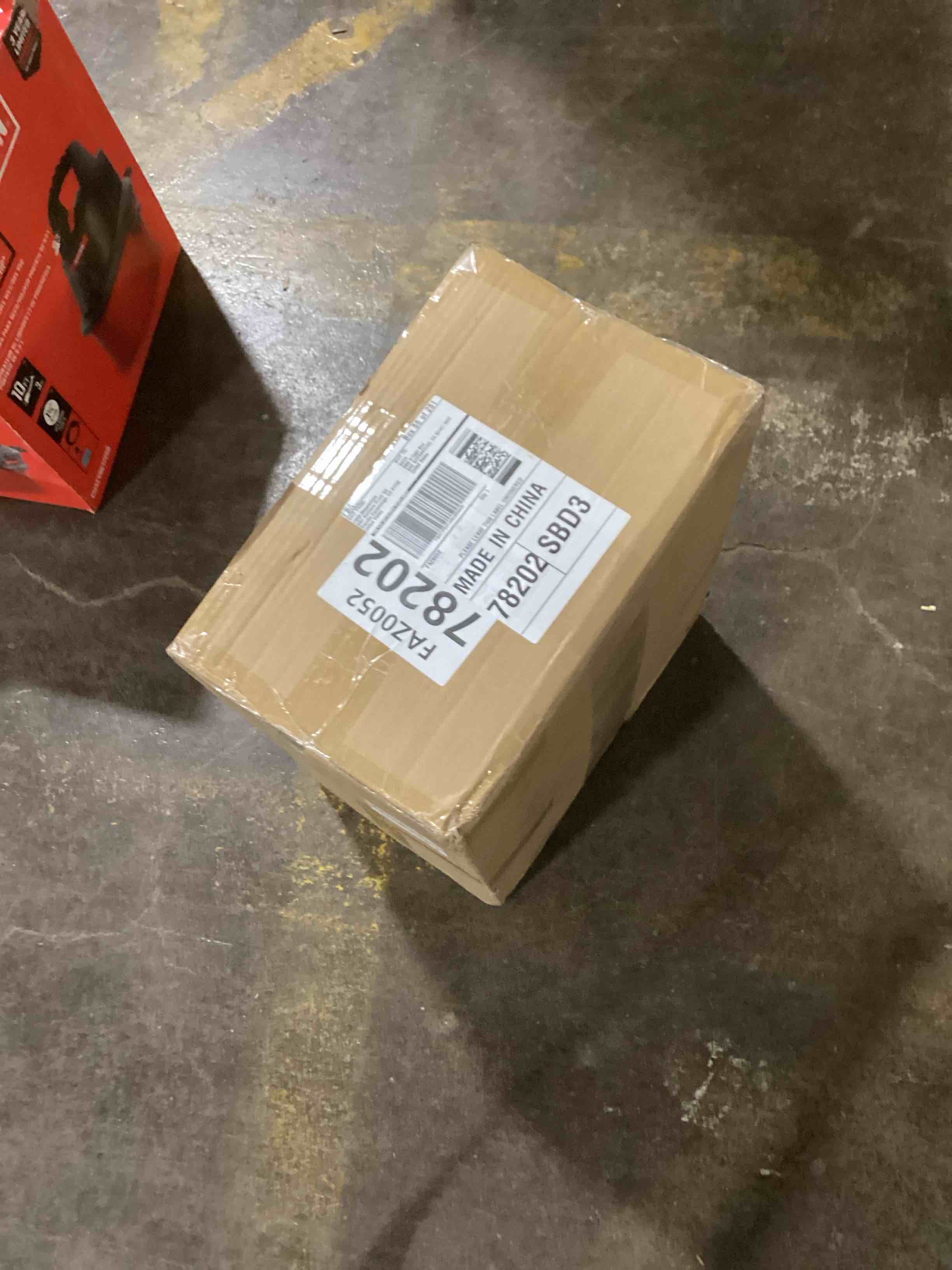 https://s3.amazonaws.com/lotting-images-prod/bidfta/BLU6070581_1711385609299.jpeg