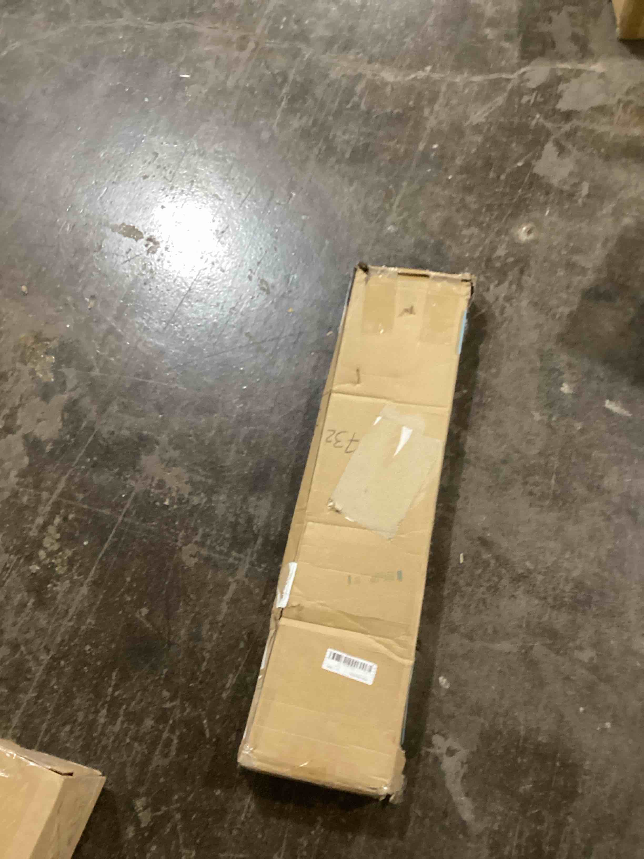 https://s3.amazonaws.com/lotting-images-prod/bidfta/BLU6070587_1711386382380.jpeg