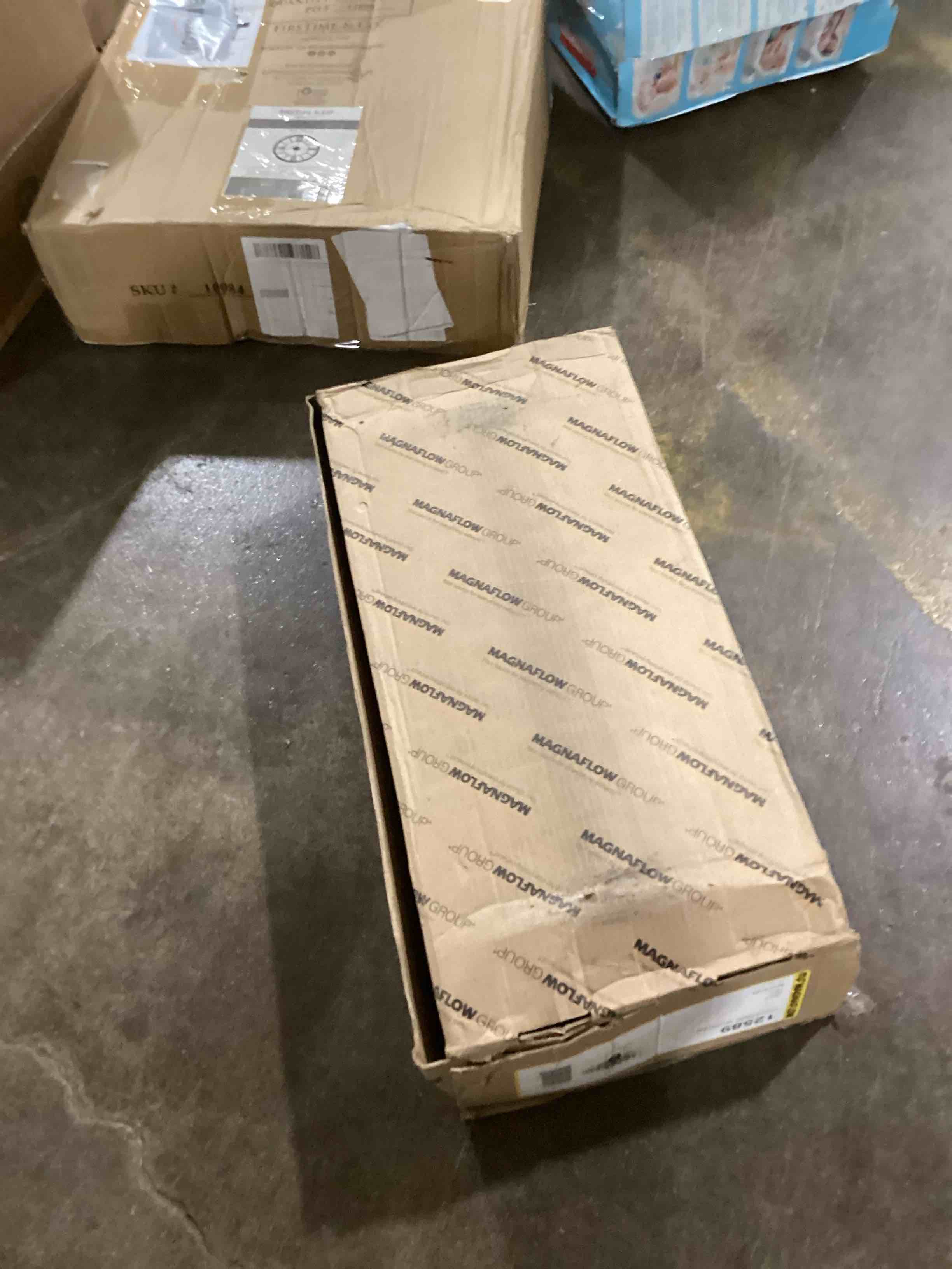https://s3.amazonaws.com/lotting-images-prod/bidfta/BLU6070596_1711386804627.jpeg