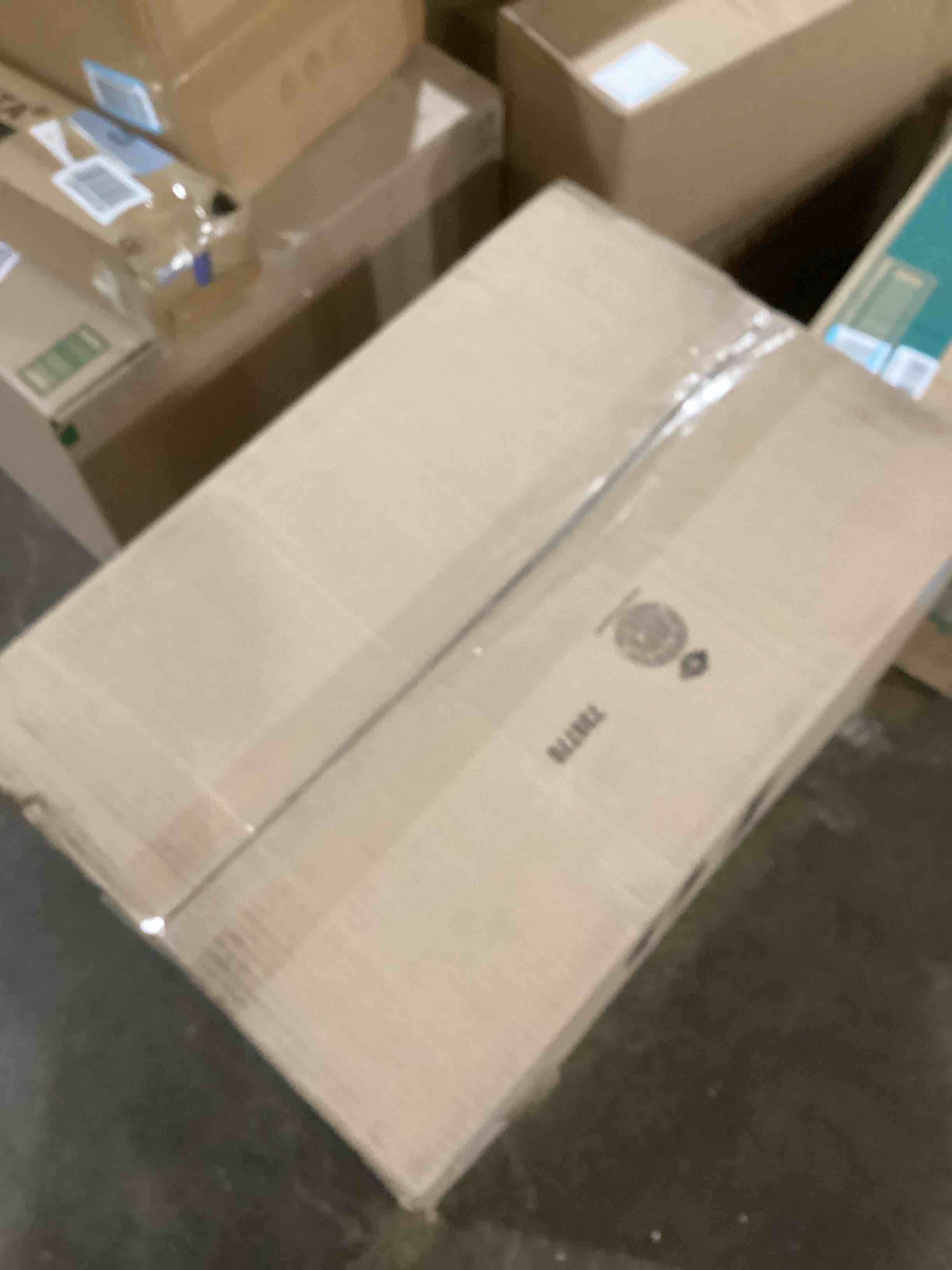 https://s3.amazonaws.com/lotting-images-prod/bidfta/BLU6070615_1711388276330.jpeg