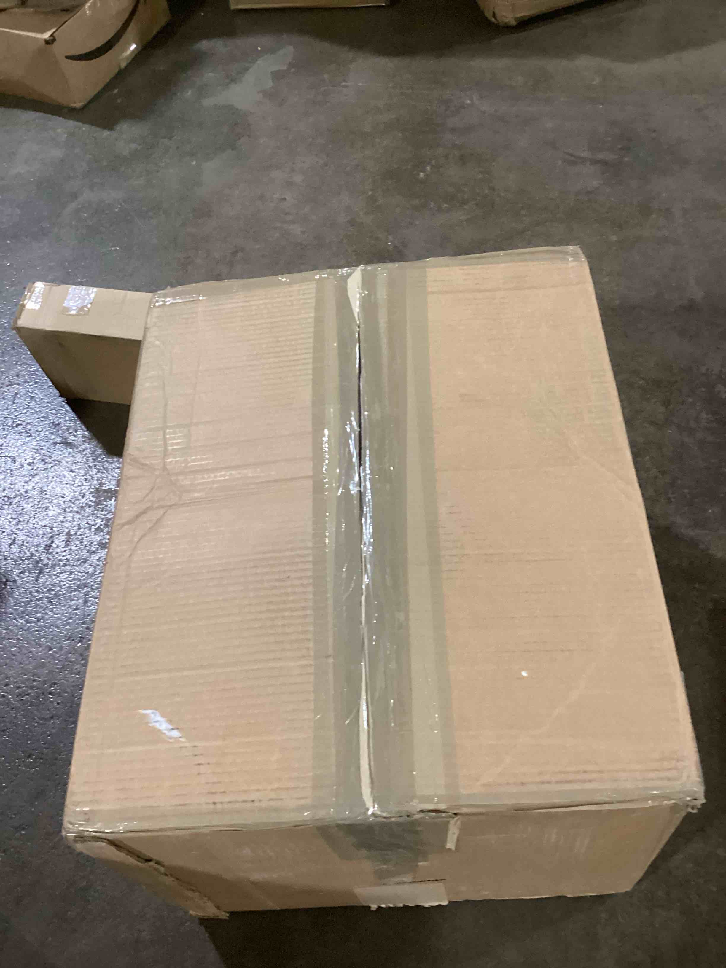 https://s3.amazonaws.com/lotting-images-prod/bidfta/BLU6070619_1711388508477.jpeg