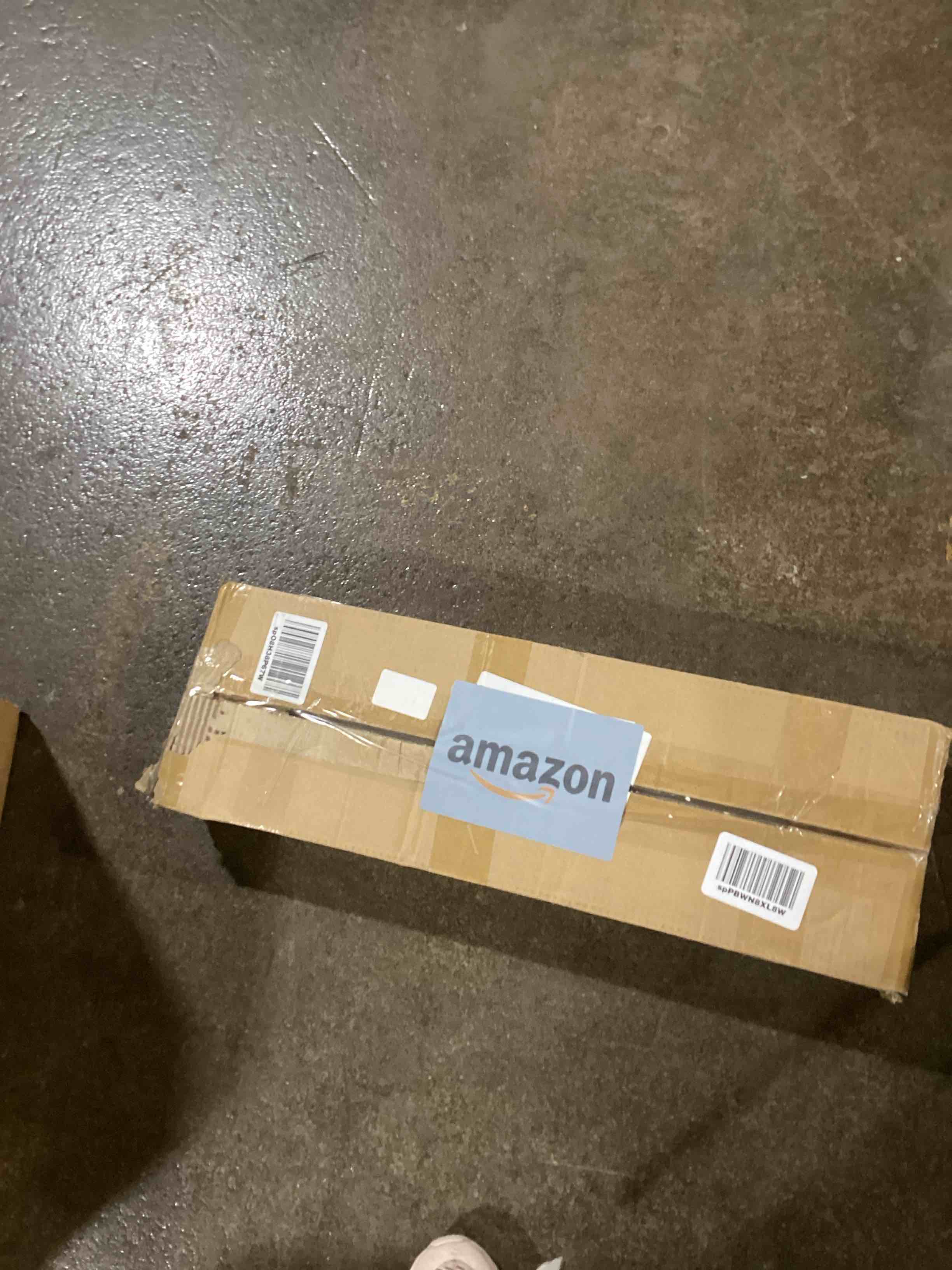 https://s3.amazonaws.com/lotting-images-prod/bidfta/BLU6070620_1711388606709.jpeg