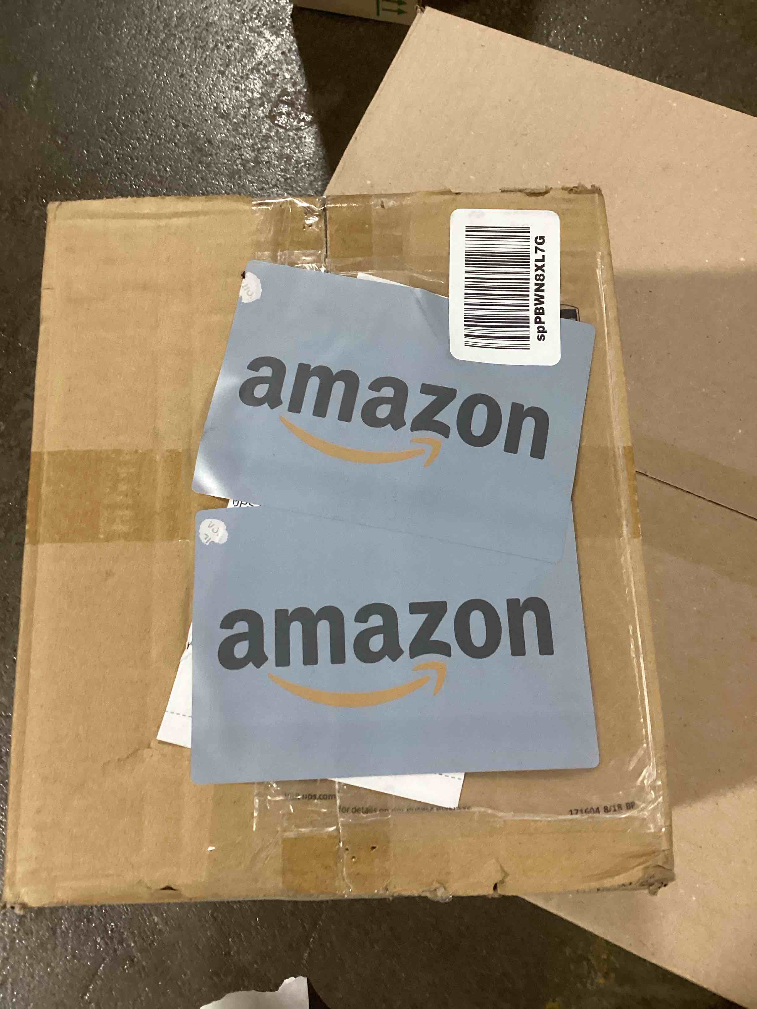 https://s3.amazonaws.com/lotting-images-prod/bidfta/BLU6070623_1711388759630.jpeg