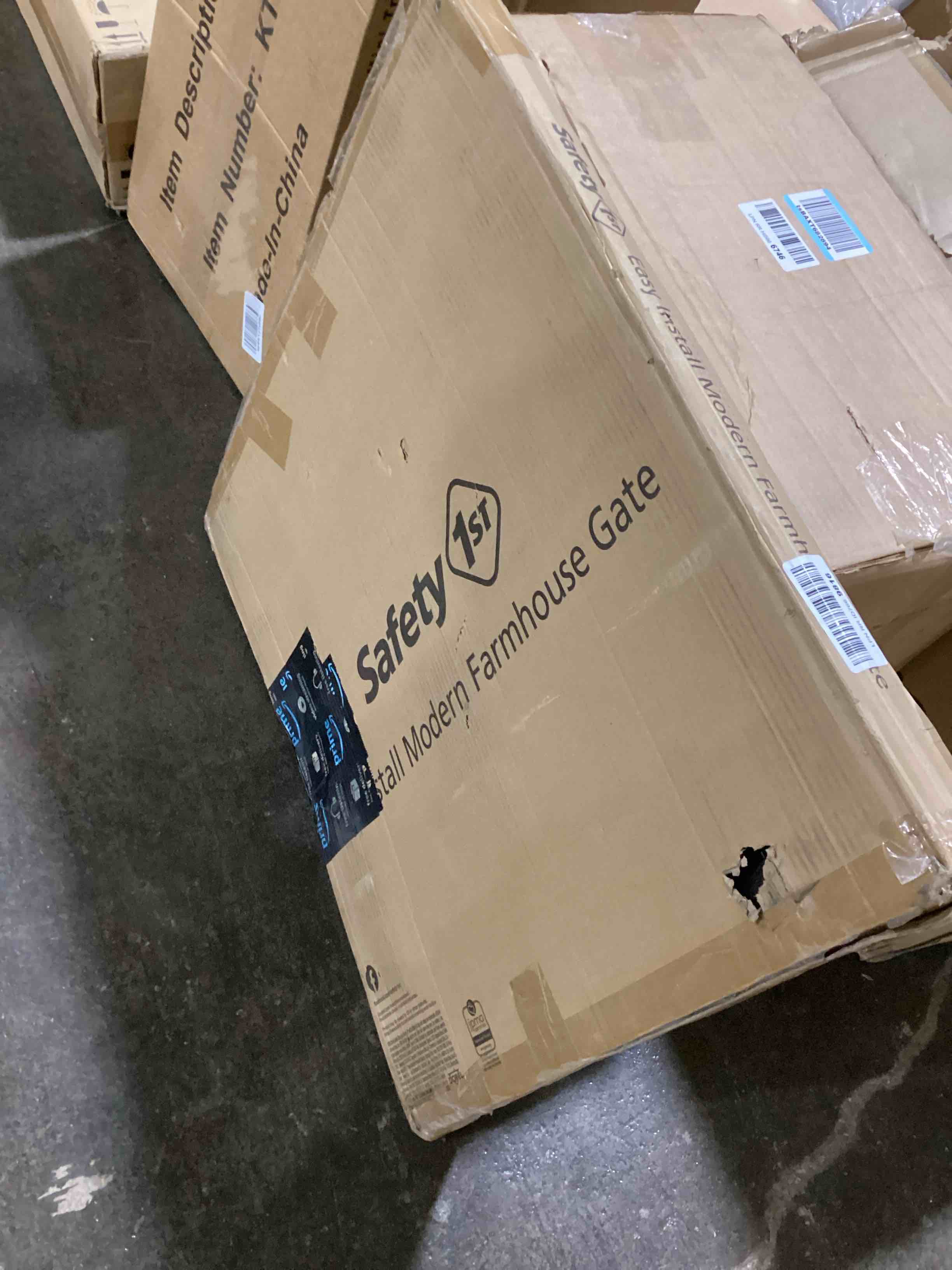 https://s3.amazonaws.com/lotting-images-prod/bidfta/BLU6070899_1711552310507.jpeg
