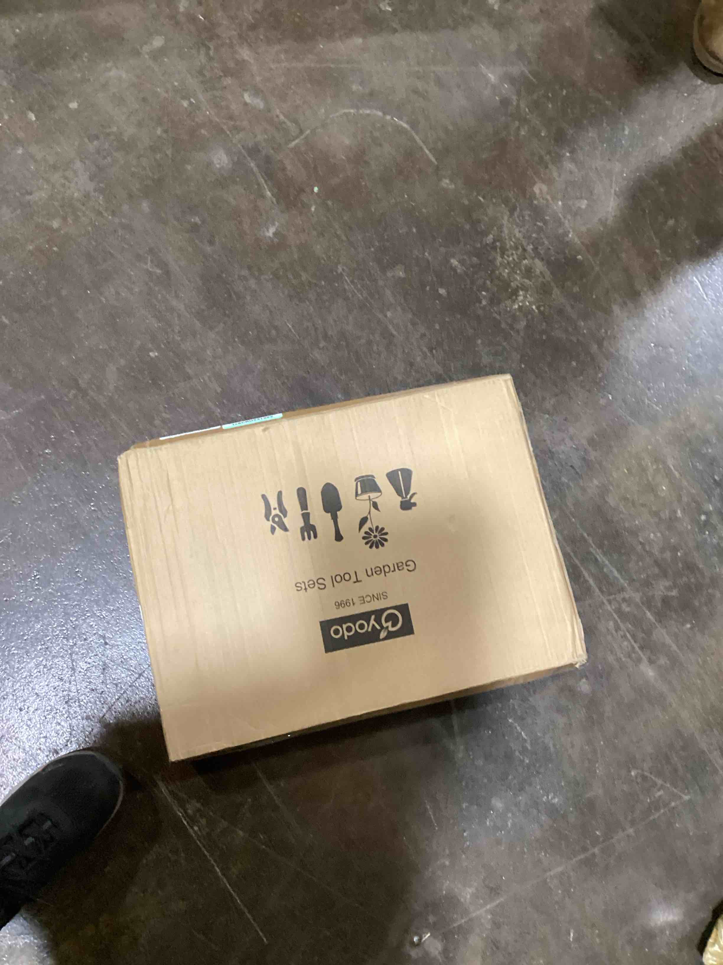 https://s3.amazonaws.com/lotting-images-prod/bidfta/BLU6071468_1712869686127.jpeg