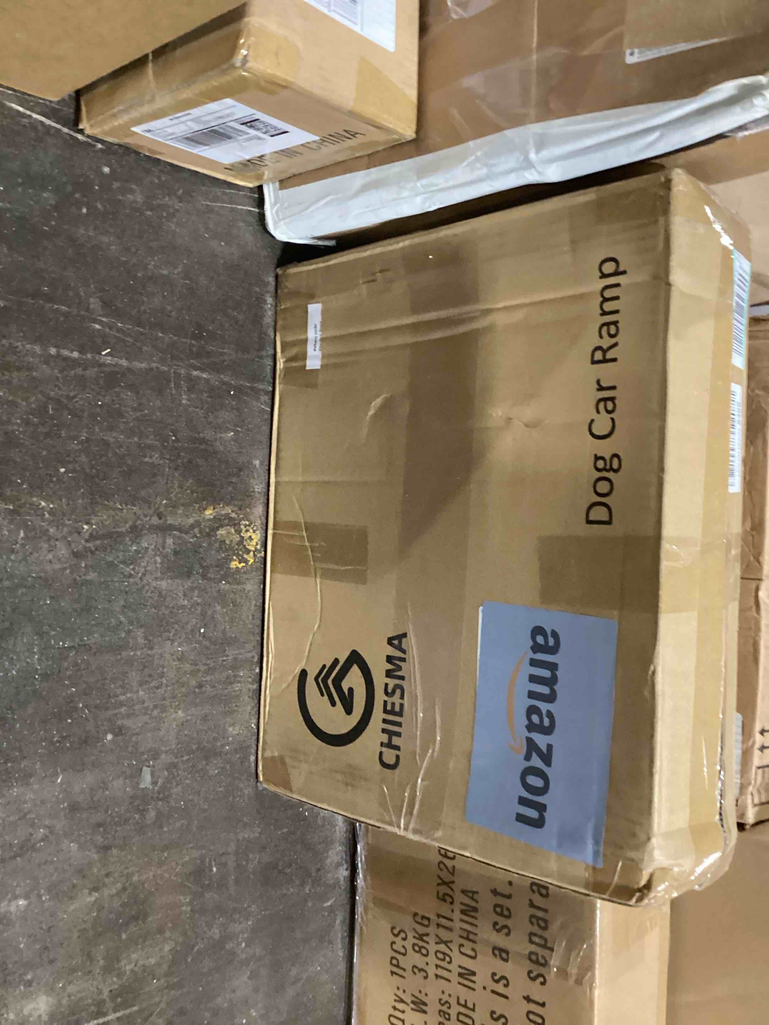 https://s3.amazonaws.com/lotting-images-prod/bidfta/BLU6071472_1712869994527.jpeg