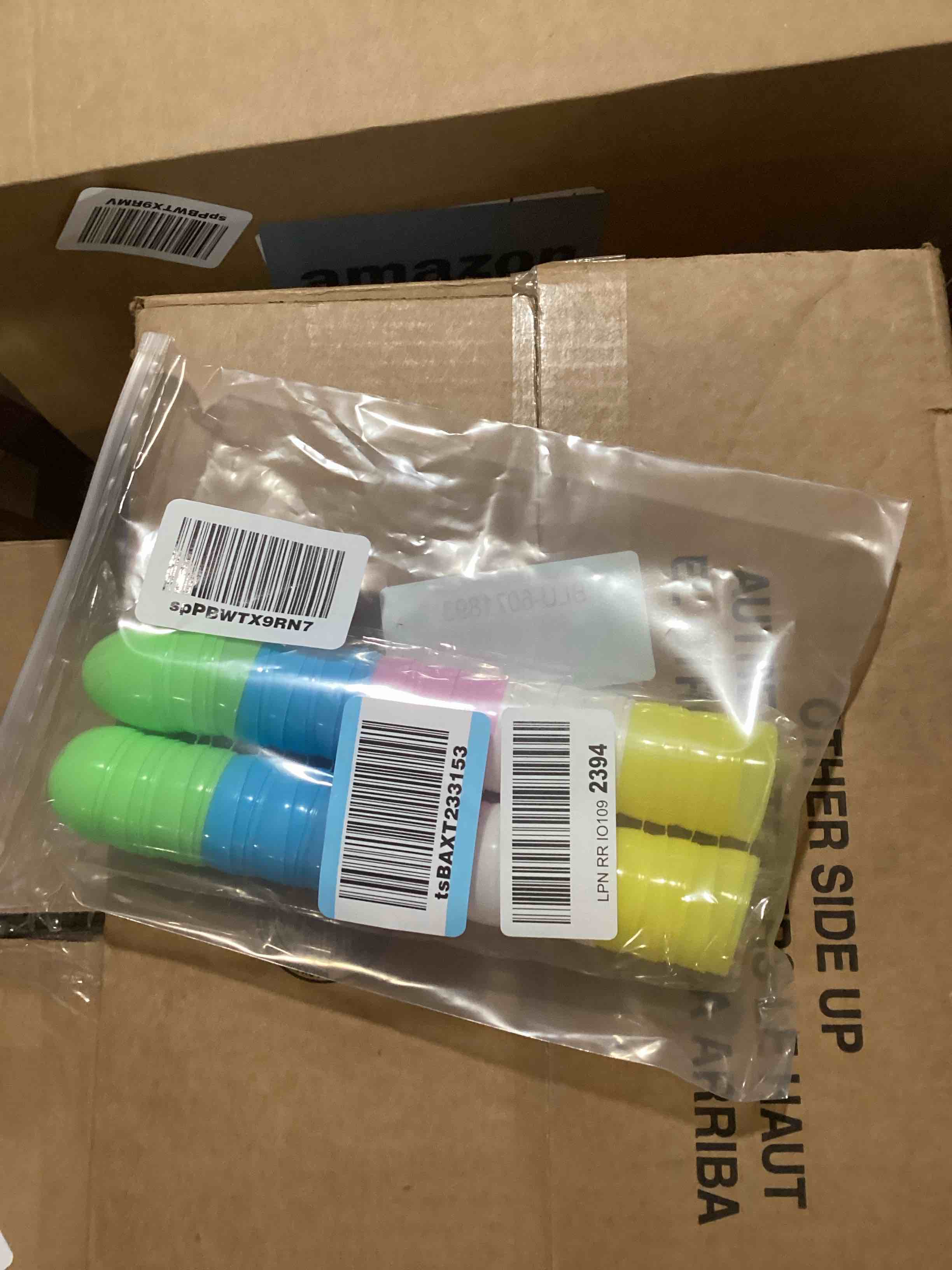 https://s3.amazonaws.com/lotting-images-prod/bidfta/BLU6071893_1713883293718.jpeg