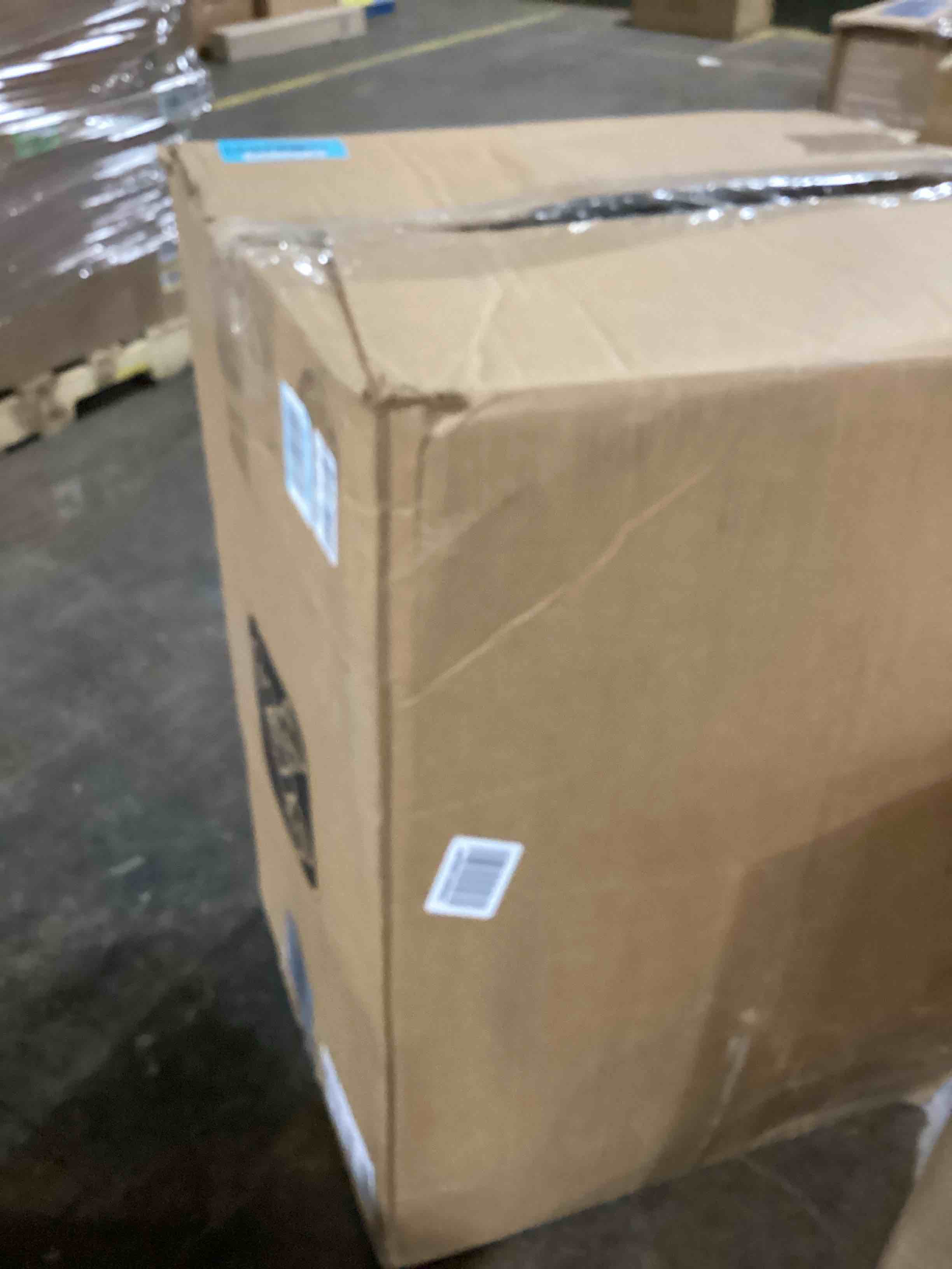 https://s3.amazonaws.com/lotting-images-prod/bidfta/BLU6071894_1713882689015.jpeg