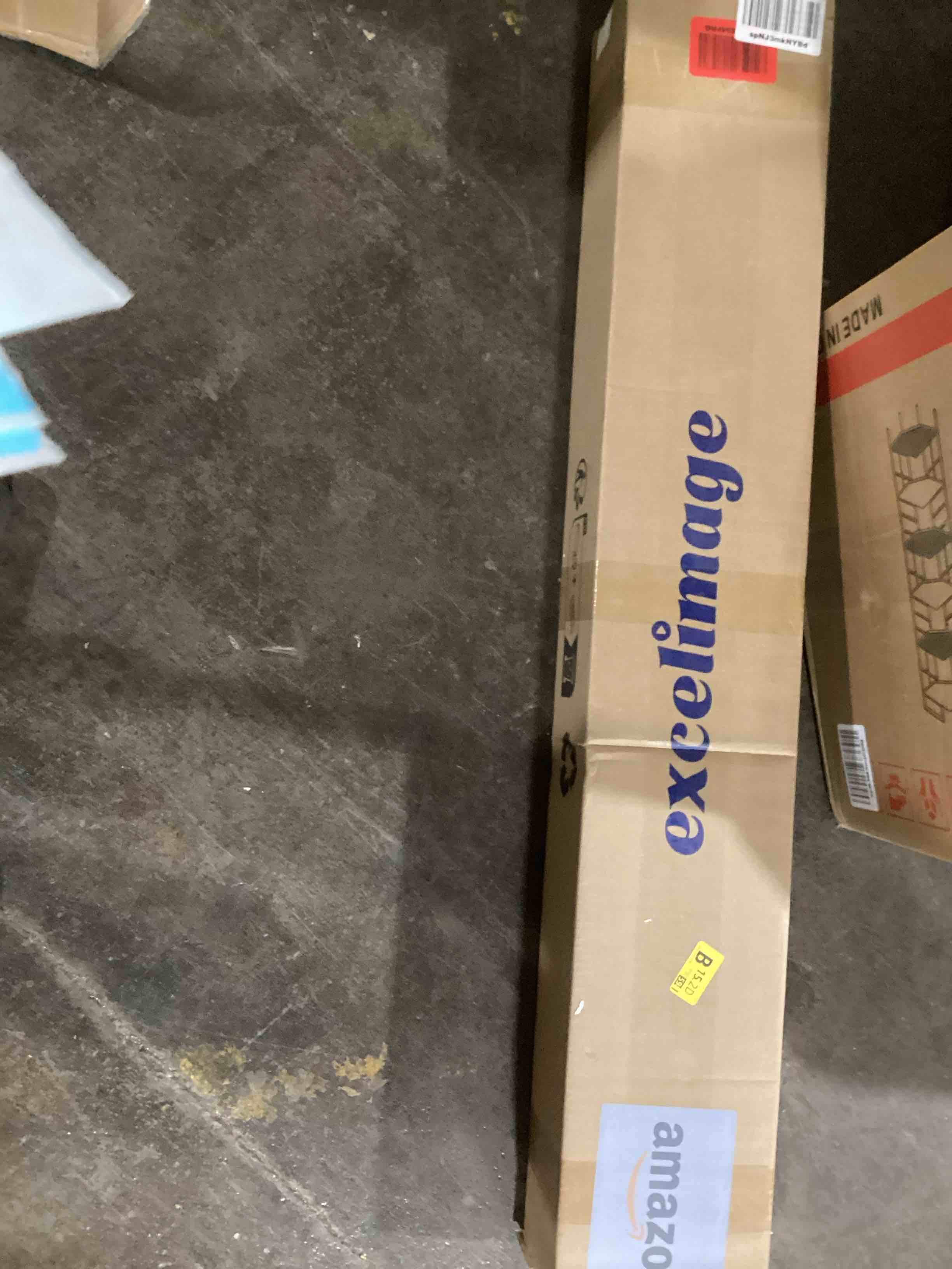 https://s3.amazonaws.com/lotting-images-prod/bidfta/BLU6073022_1711726465644.jpeg