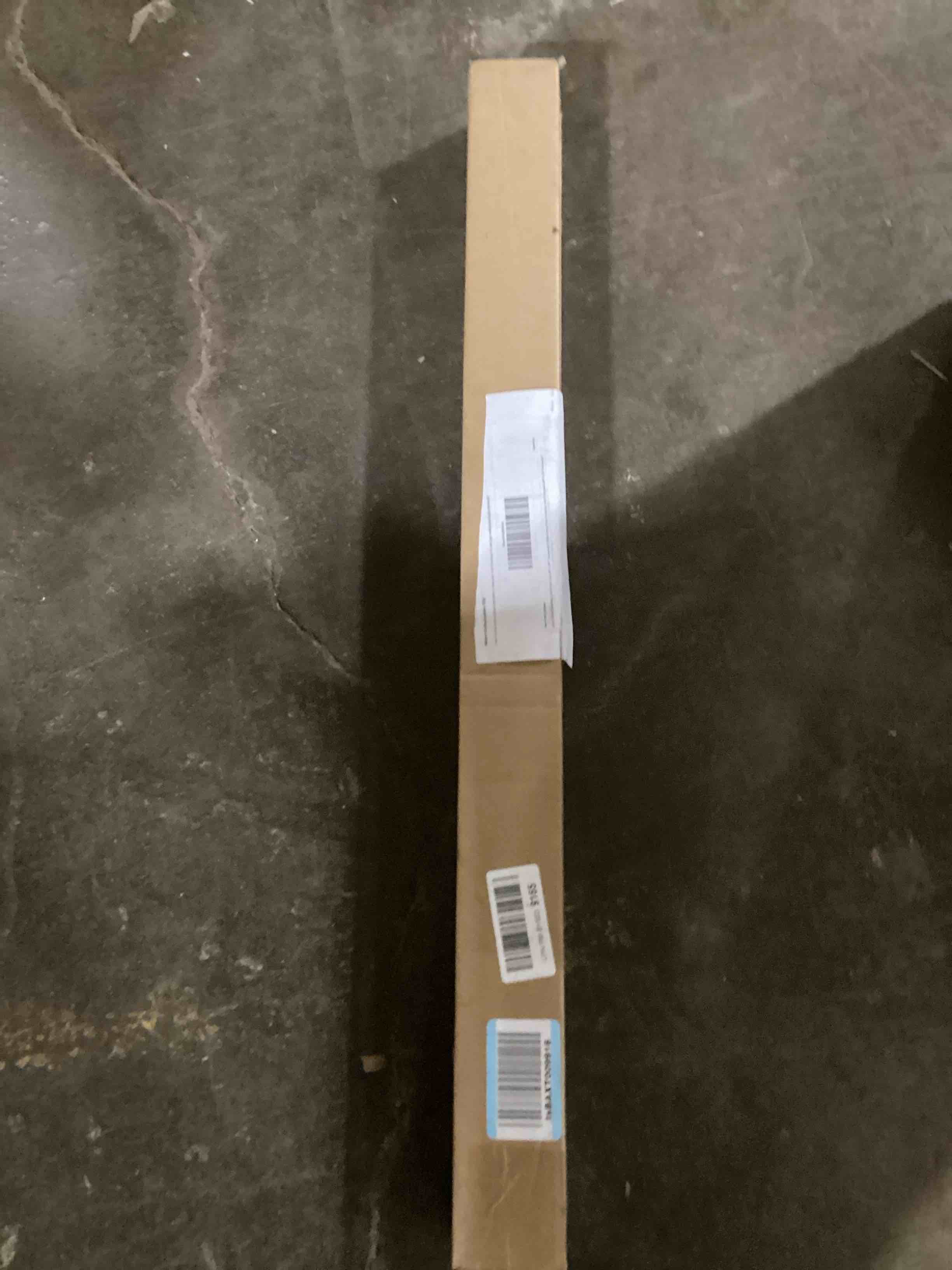 https://s3.amazonaws.com/lotting-images-prod/bidfta/BLU6073032_1711730356343.jpeg