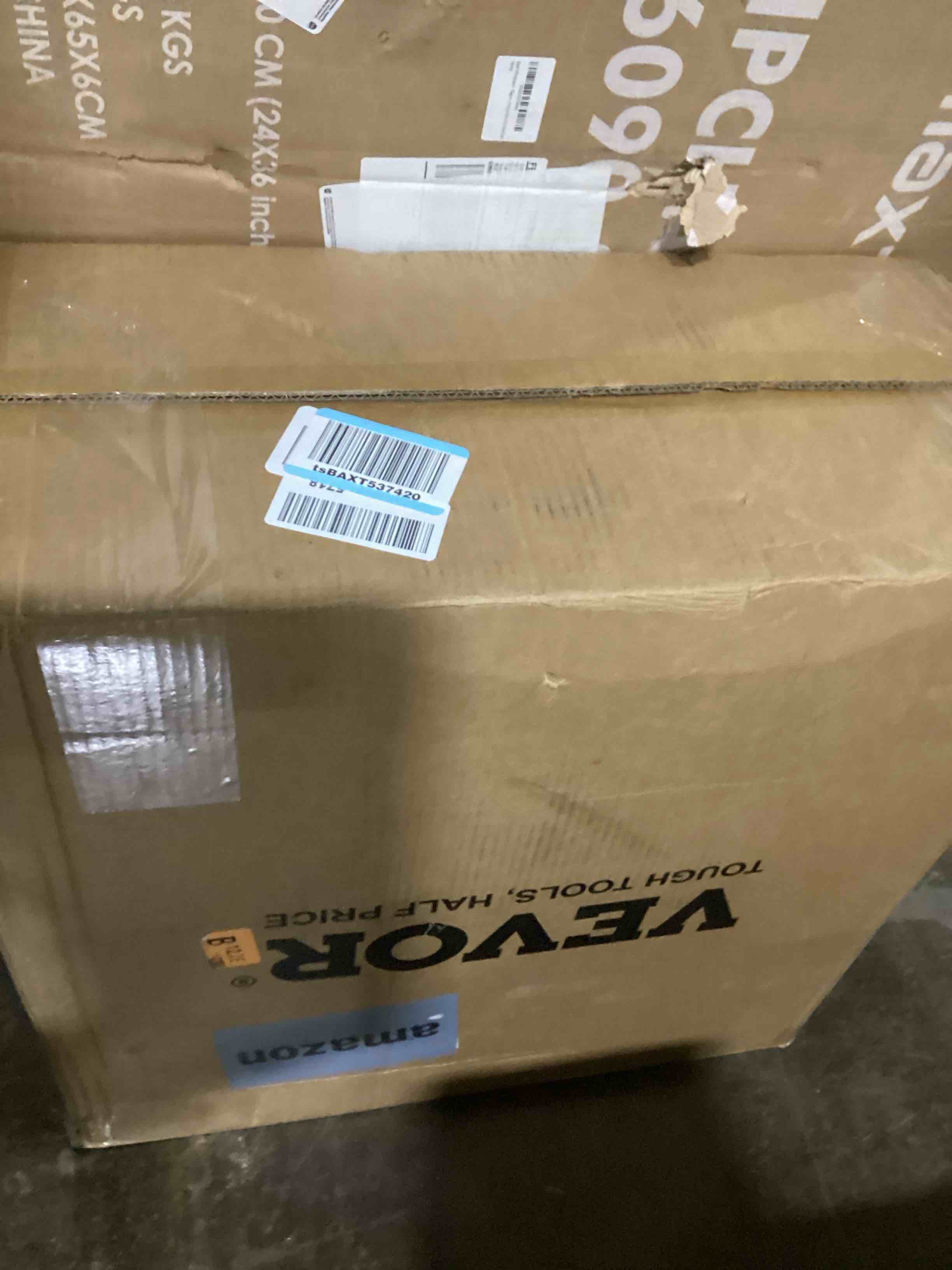 https://s3.amazonaws.com/lotting-images-prod/bidfta/BLU6073098_1711734788303.jpeg