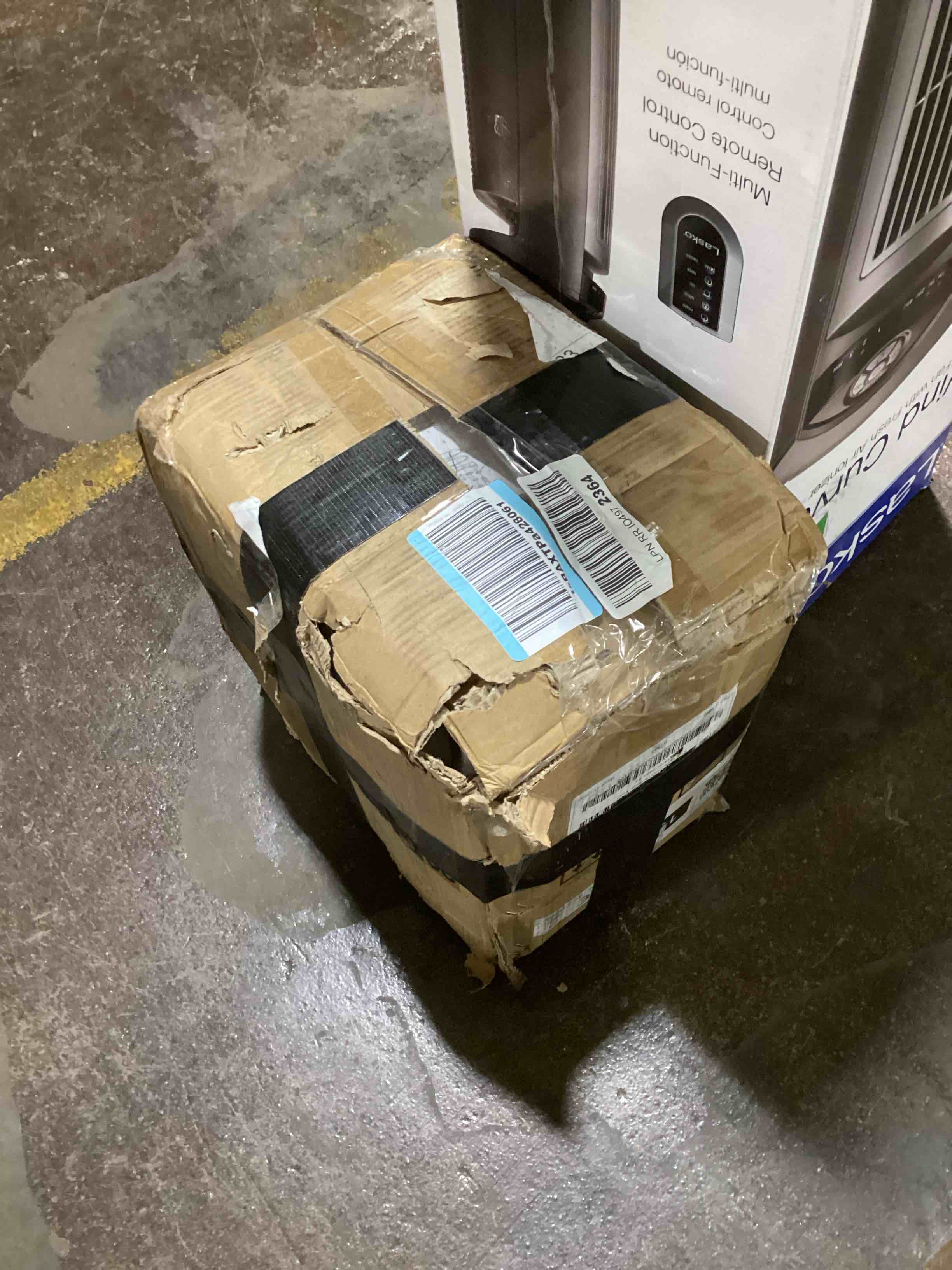 https://s3.amazonaws.com/lotting-images-prod/bidfta/BLU6073428_1712249060748.jpeg