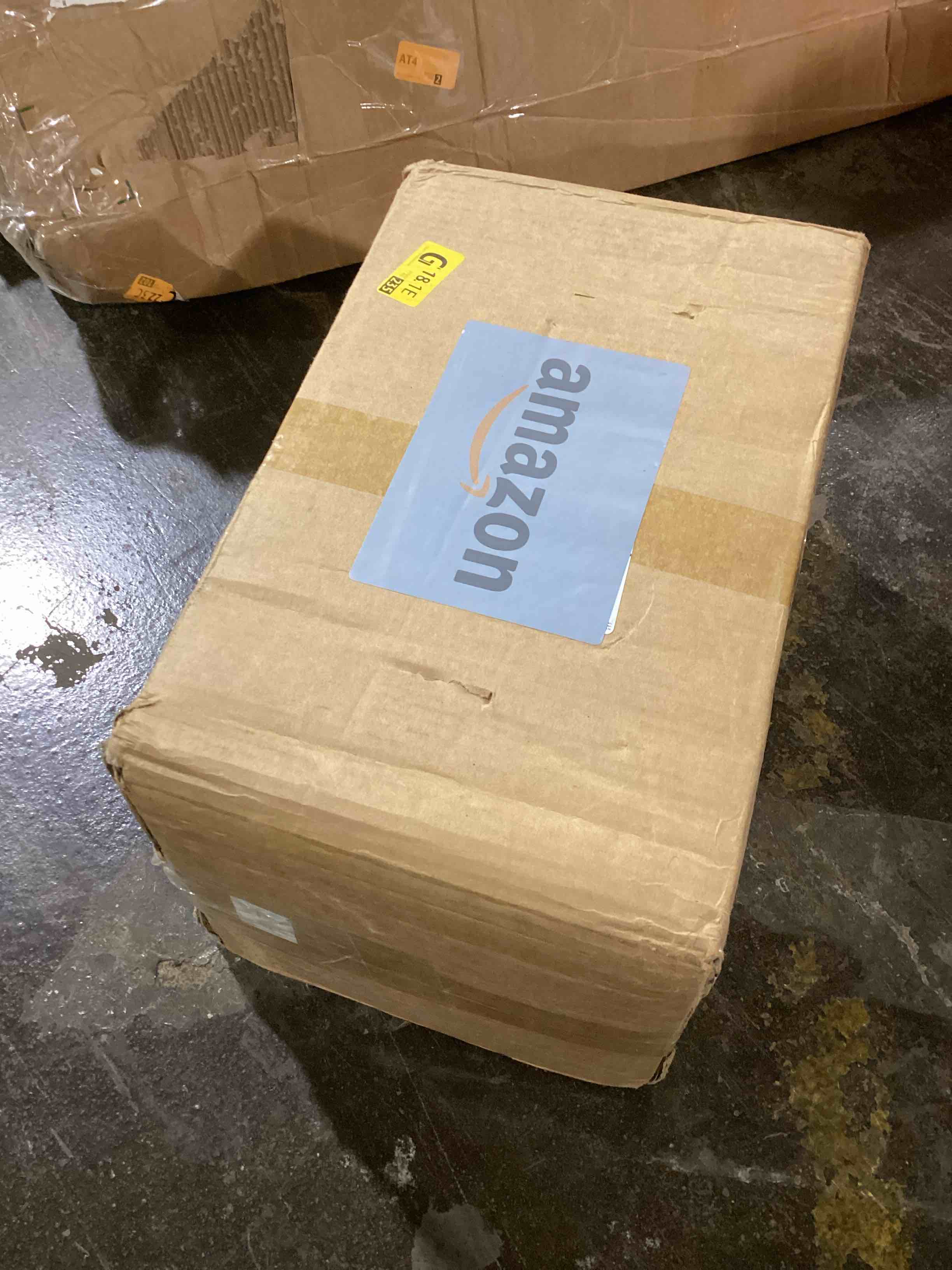https://s3.amazonaws.com/lotting-images-prod/bidfta/BLU6073460_1712243227246.jpeg
