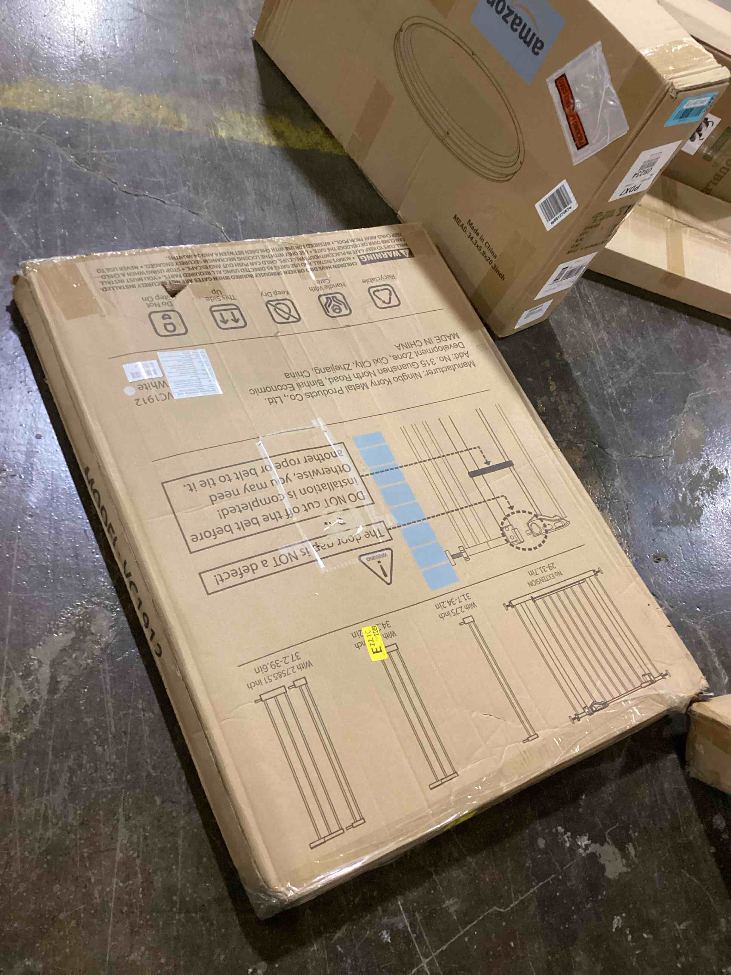 https://s3.amazonaws.com/lotting-images-prod/bidfta/BLU6073464_1712242920735.jpeg