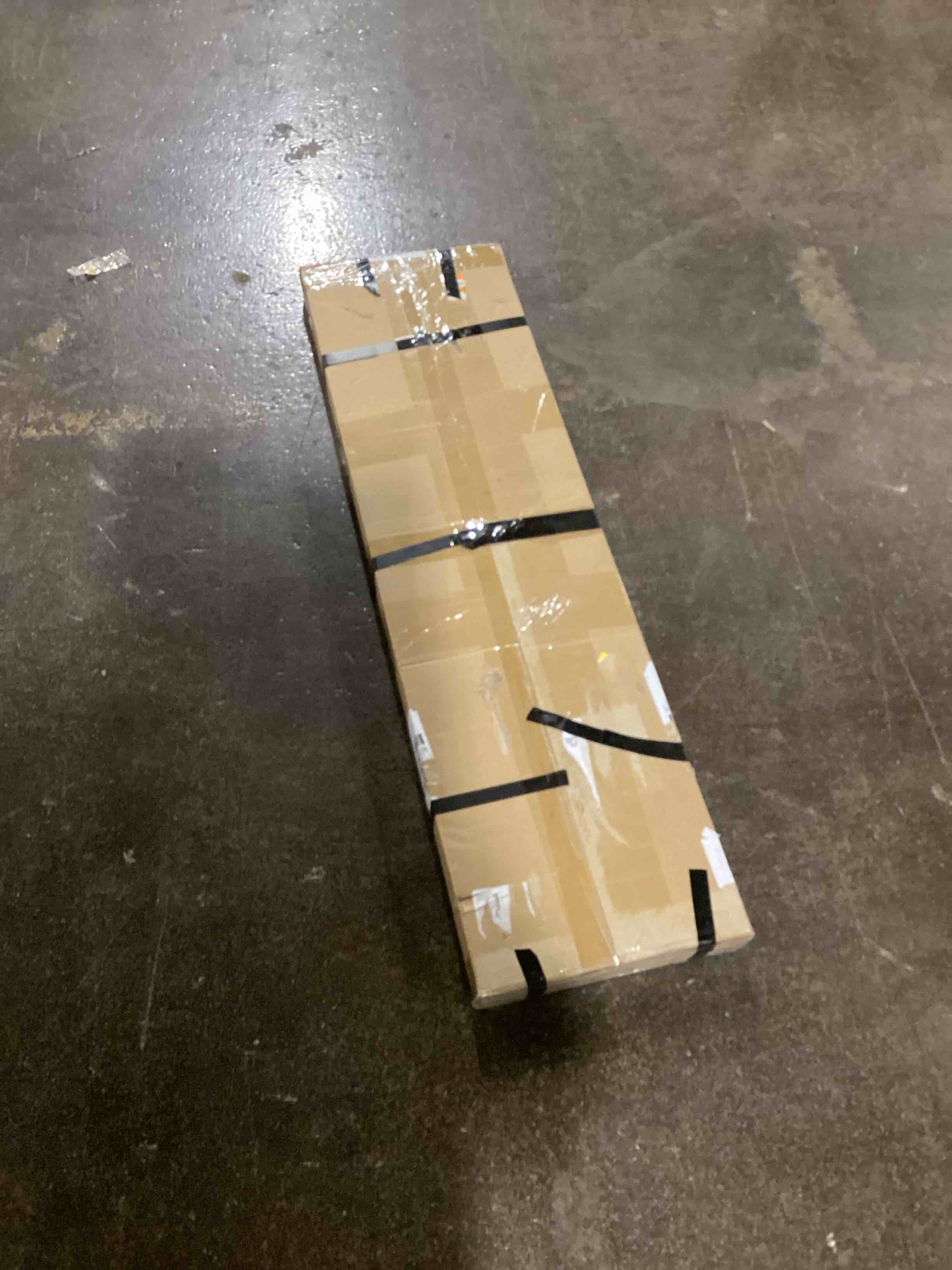 https://s3.amazonaws.com/lotting-images-prod/bidfta/BLU6073473_1712244996548.jpeg