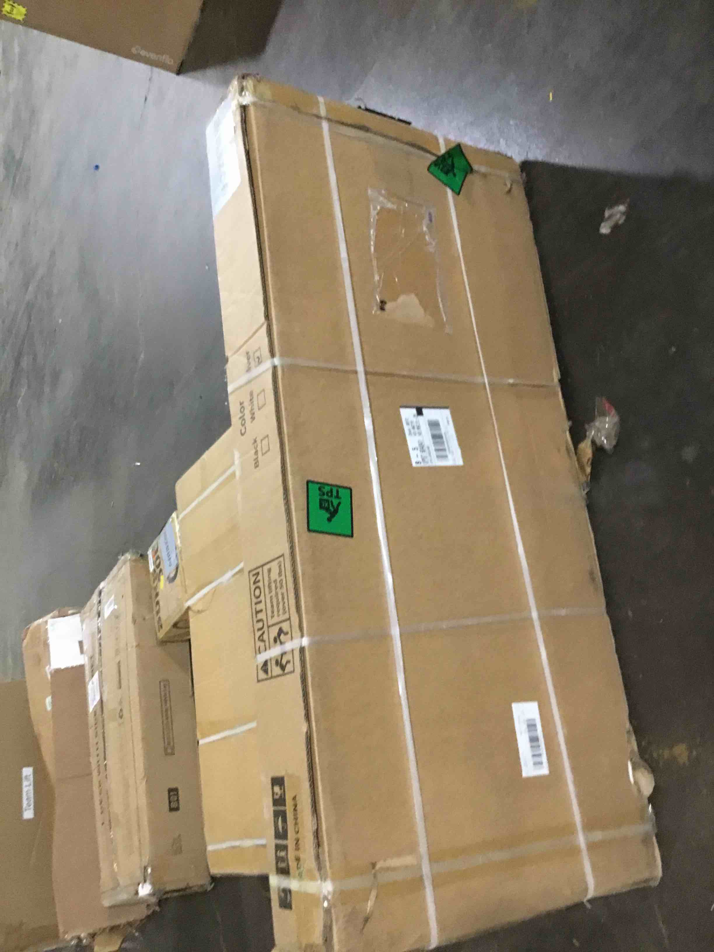 https://s3.amazonaws.com/lotting-images-prod/bidfta/BLU6075164_1711994937907.jpeg