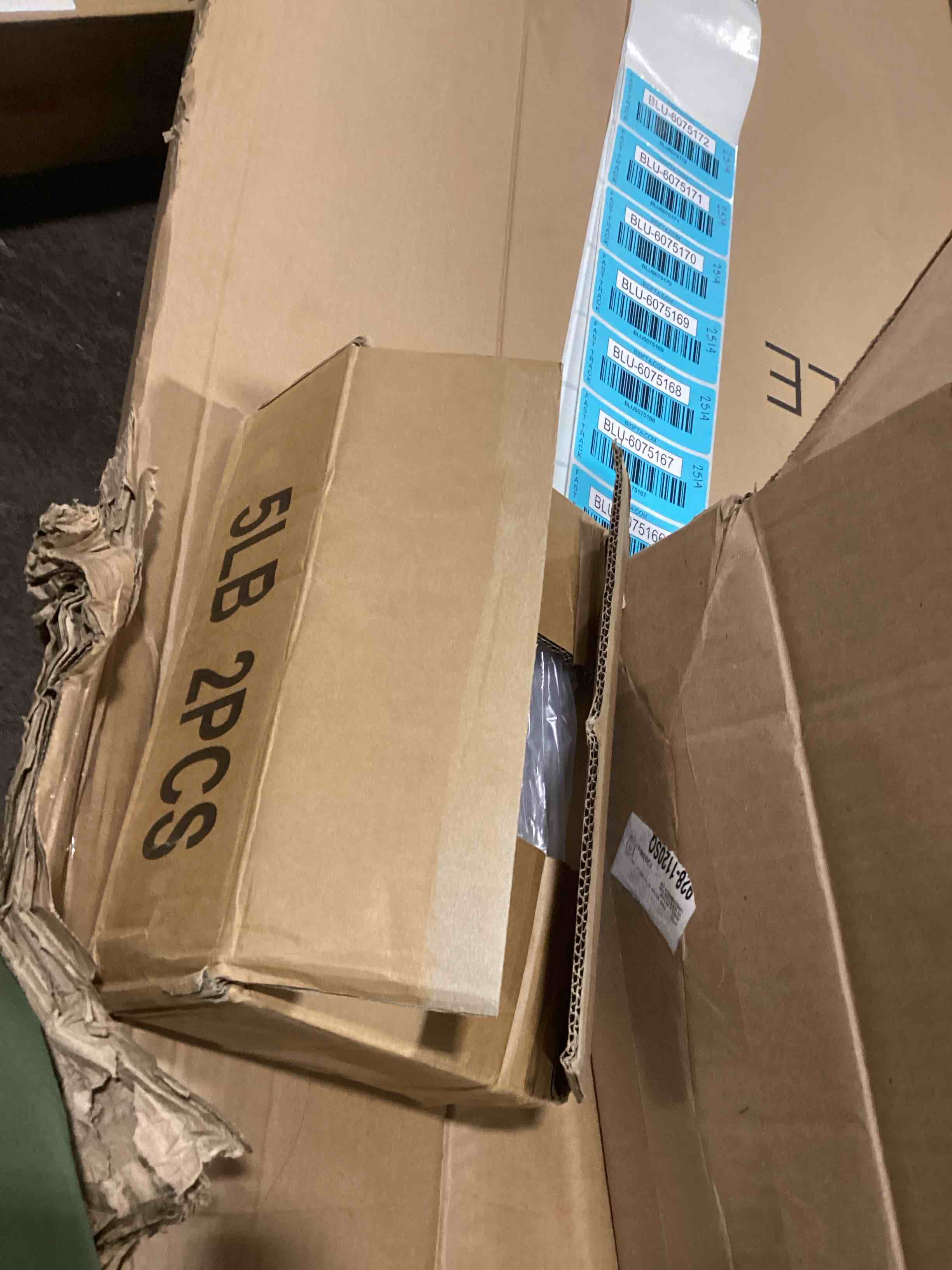 https://s3.amazonaws.com/lotting-images-prod/bidfta/BLU6075170_1711992384239.jpeg