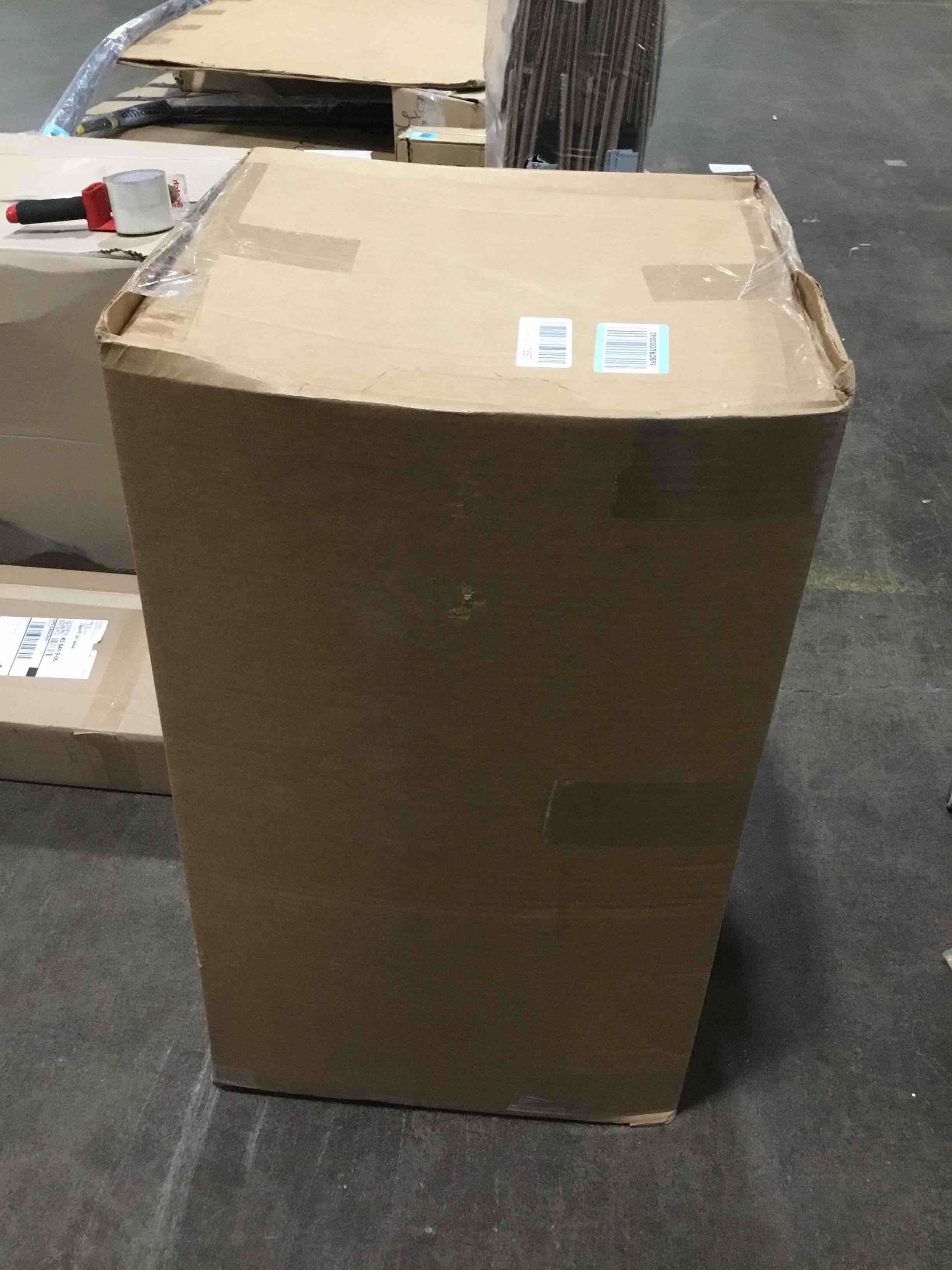 https://s3.amazonaws.com/lotting-images-prod/bidfta/BLU6075177_1711994293234.jpeg