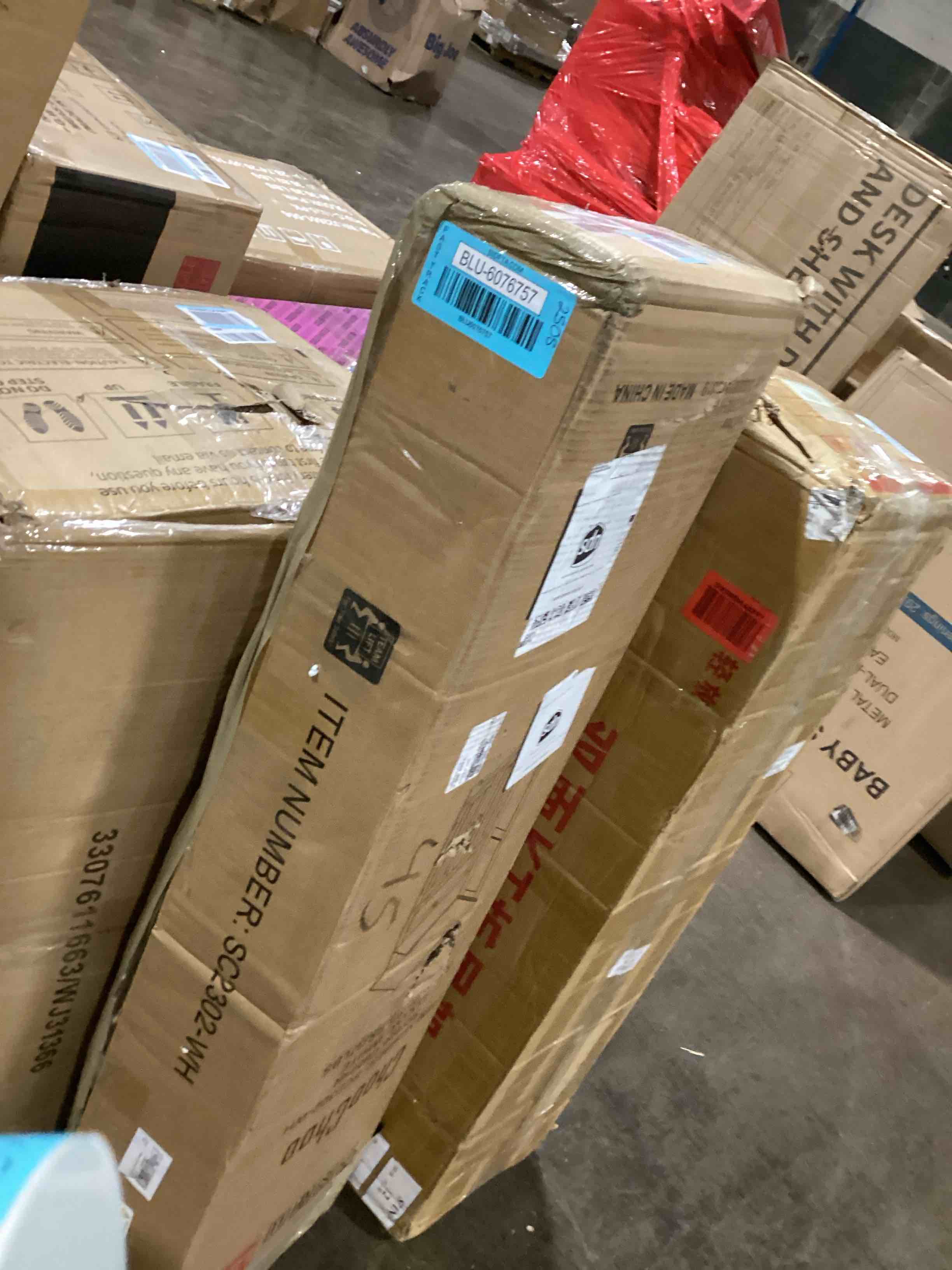 https://s3.amazonaws.com/lotting-images-prod/bidfta/BLU6076757_1711983335269.jpeg