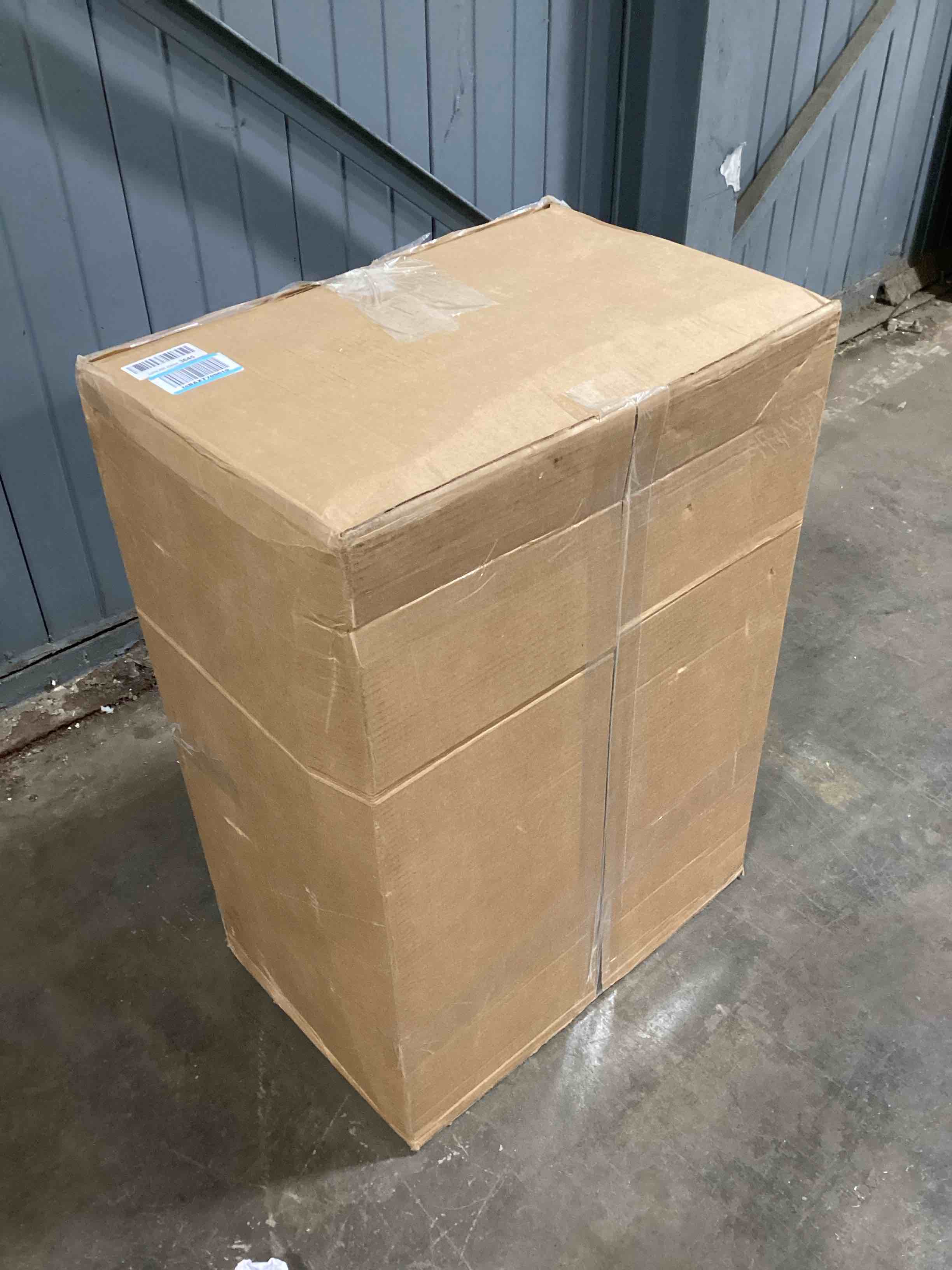 https://s3.amazonaws.com/lotting-images-prod/bidfta/BLU6076942_1709649769532.jpeg