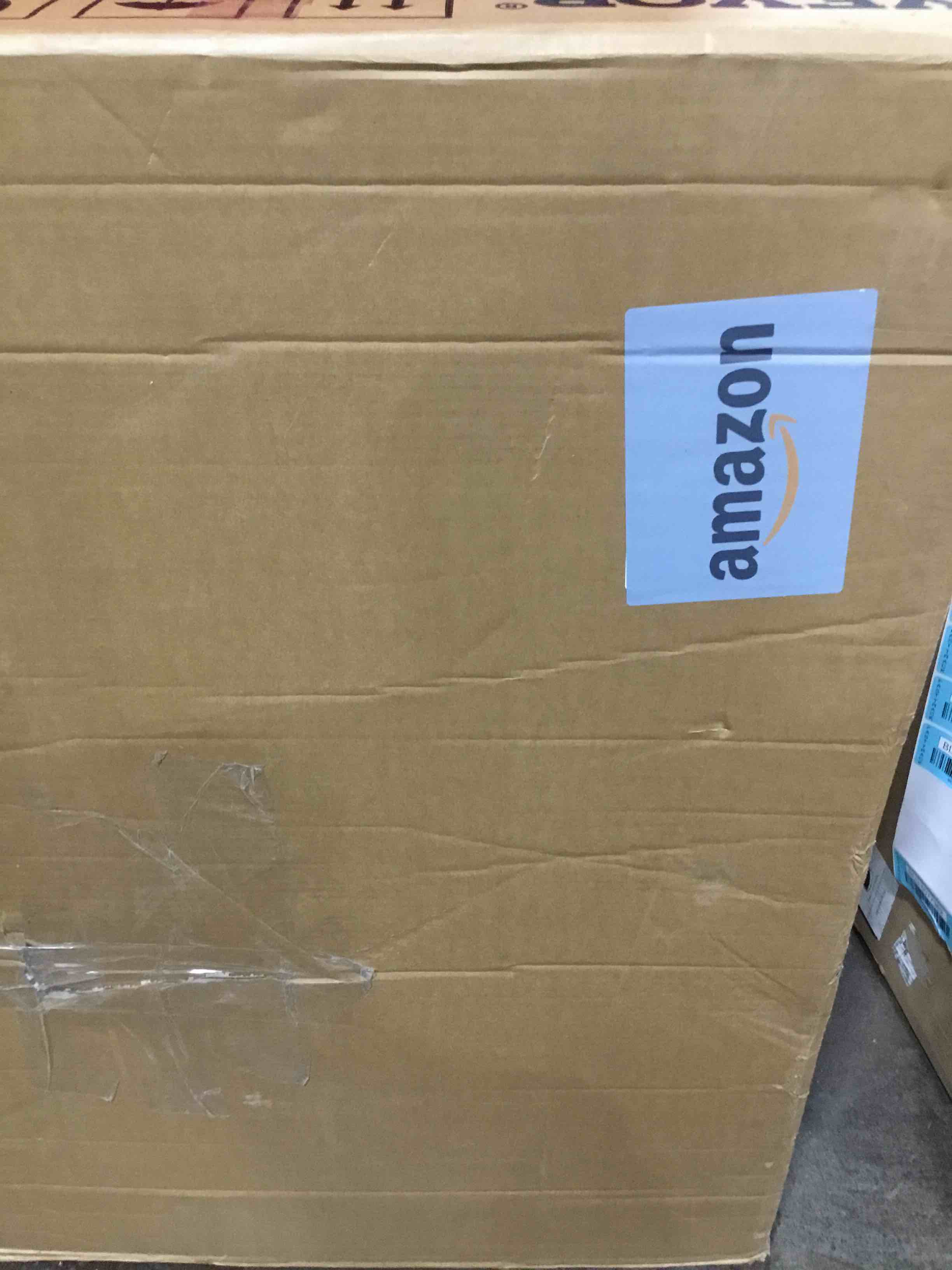 https://s3.amazonaws.com/lotting-images-prod/bidfta/BLU6077364_1709821853432.jpeg