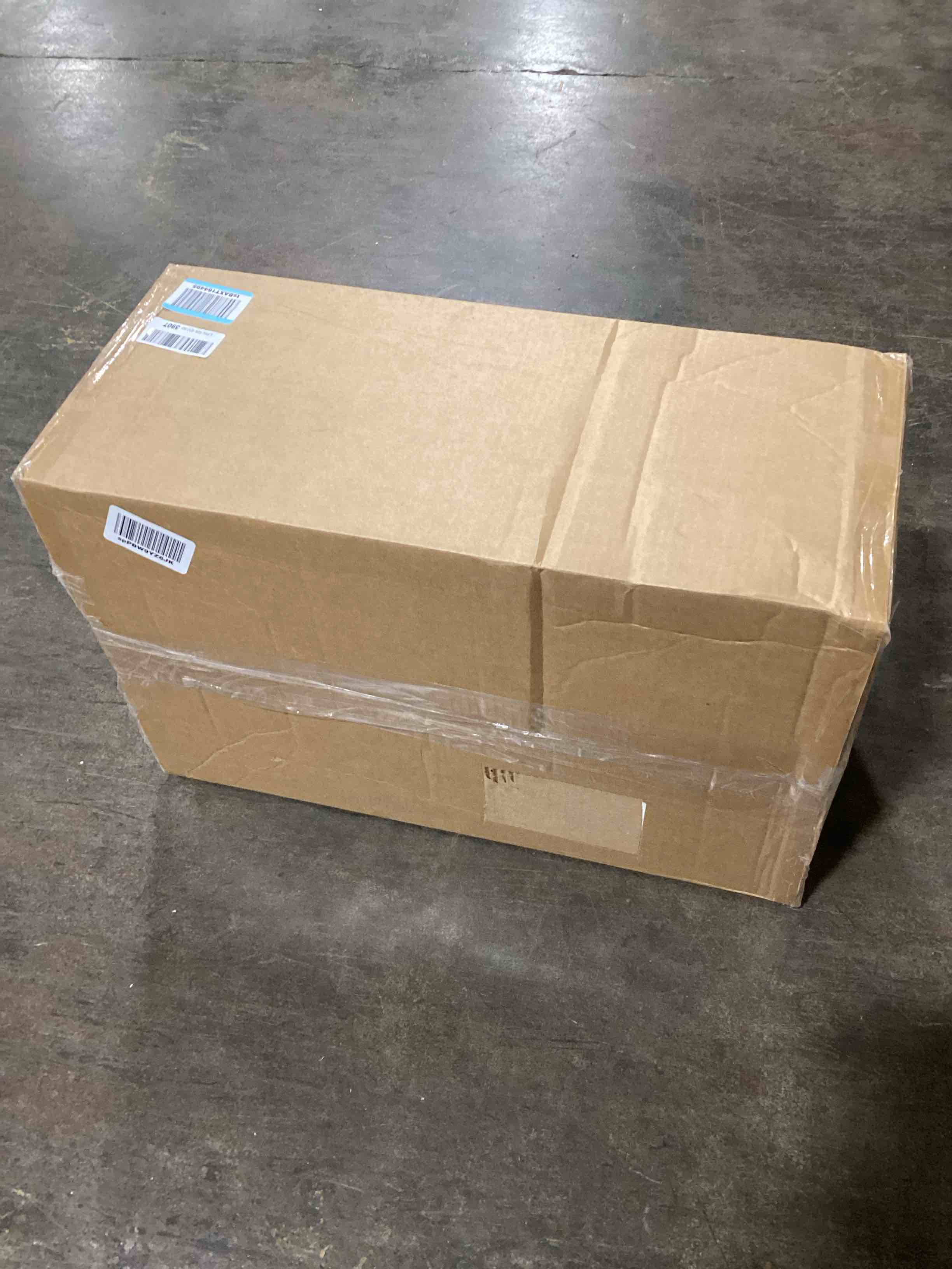 https://s3.amazonaws.com/lotting-images-prod/bidfta/BLU6077599_1710175966794.jpeg